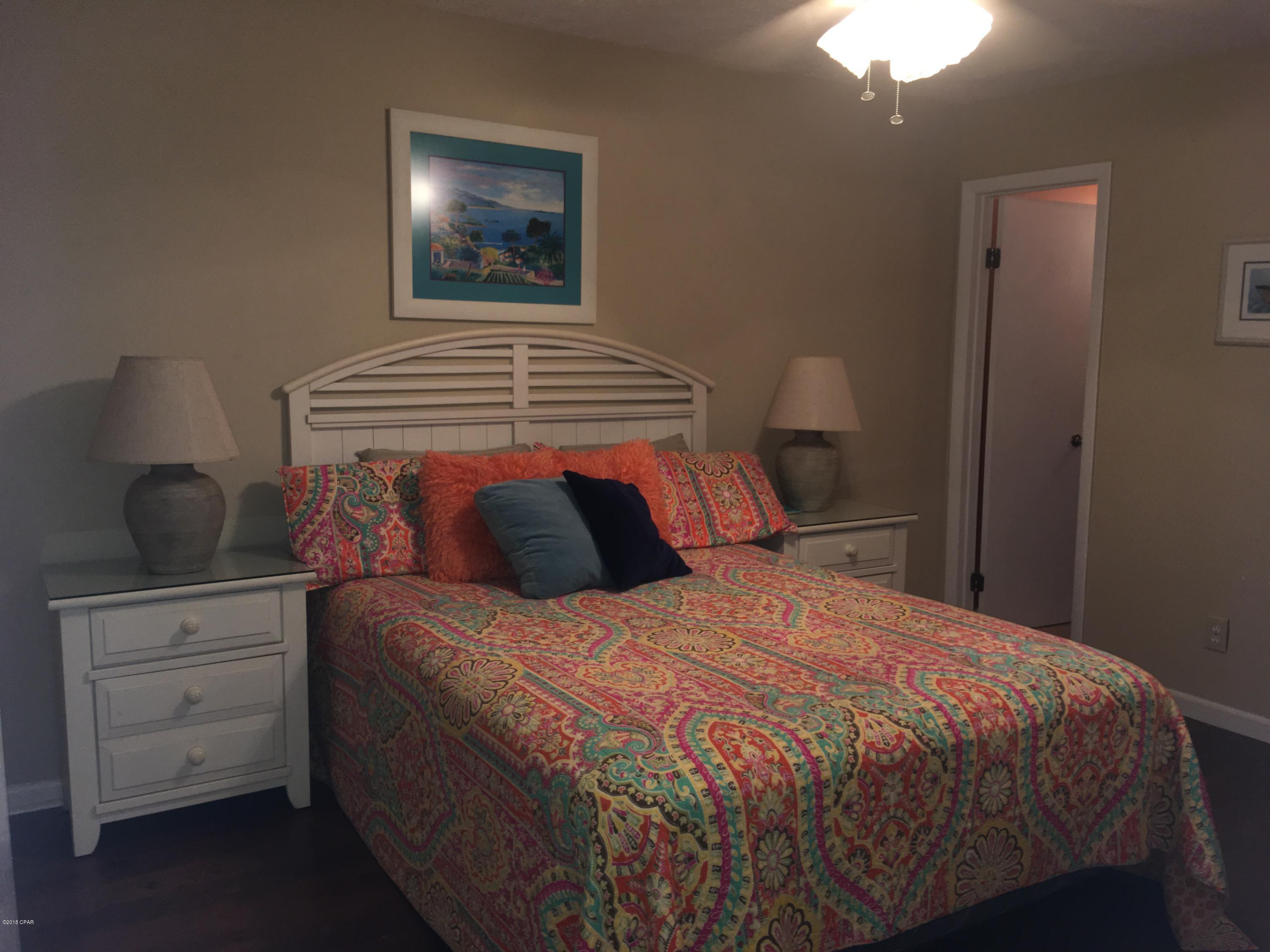 Harbour Arms Condo. - Residential