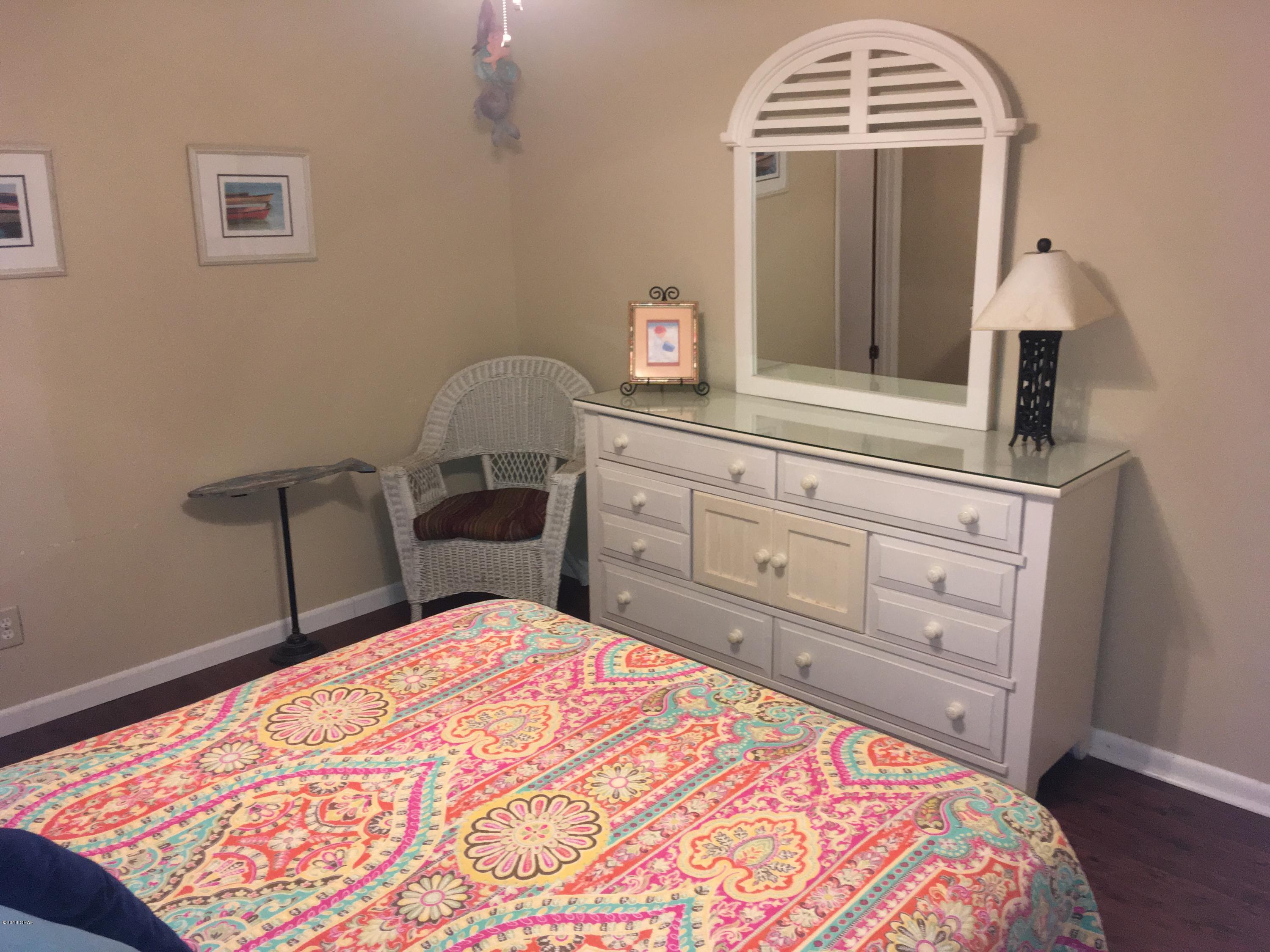 Harbour Arms Condo. - Residential