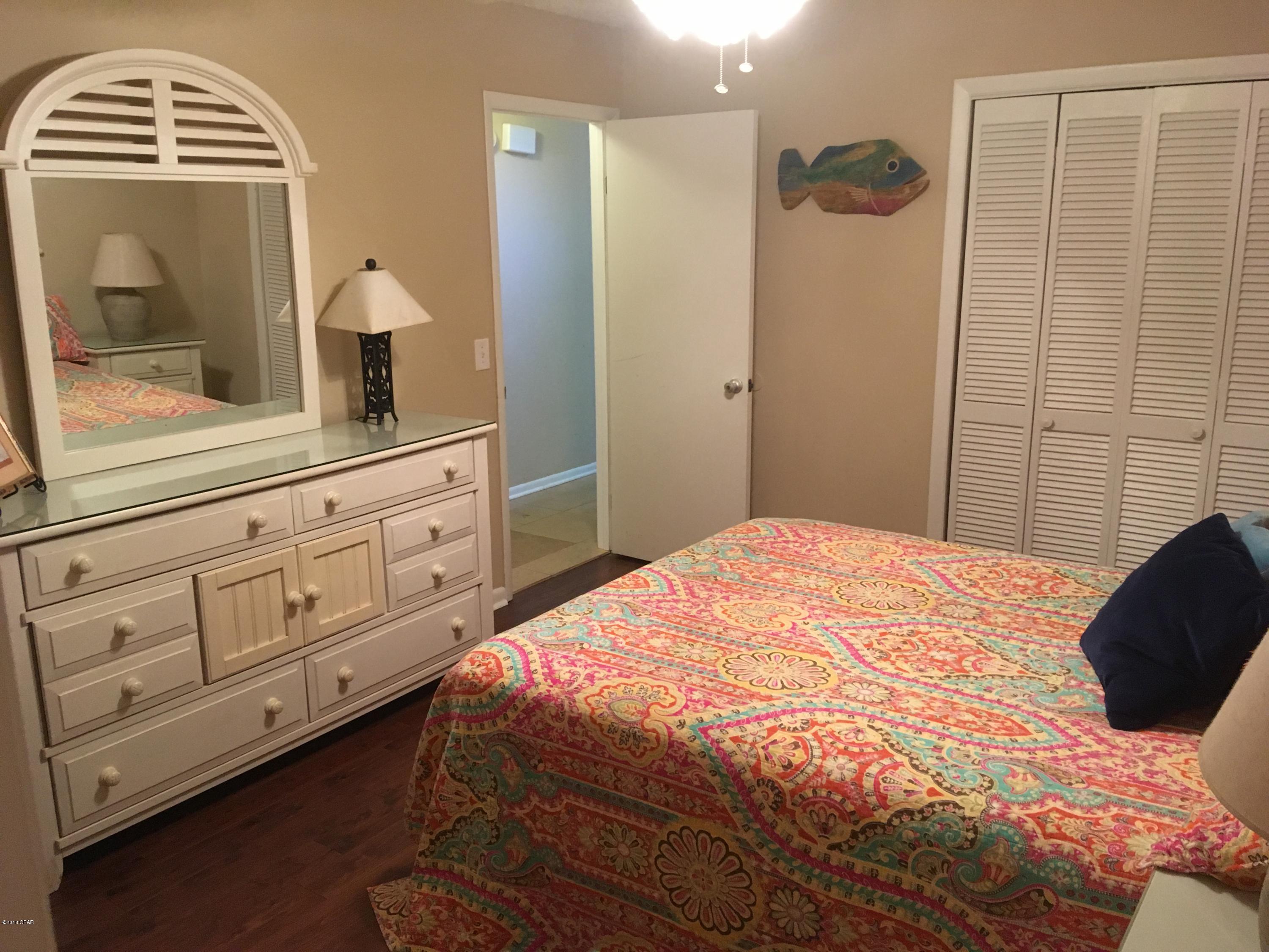 Harbour Arms Condo. - Residential