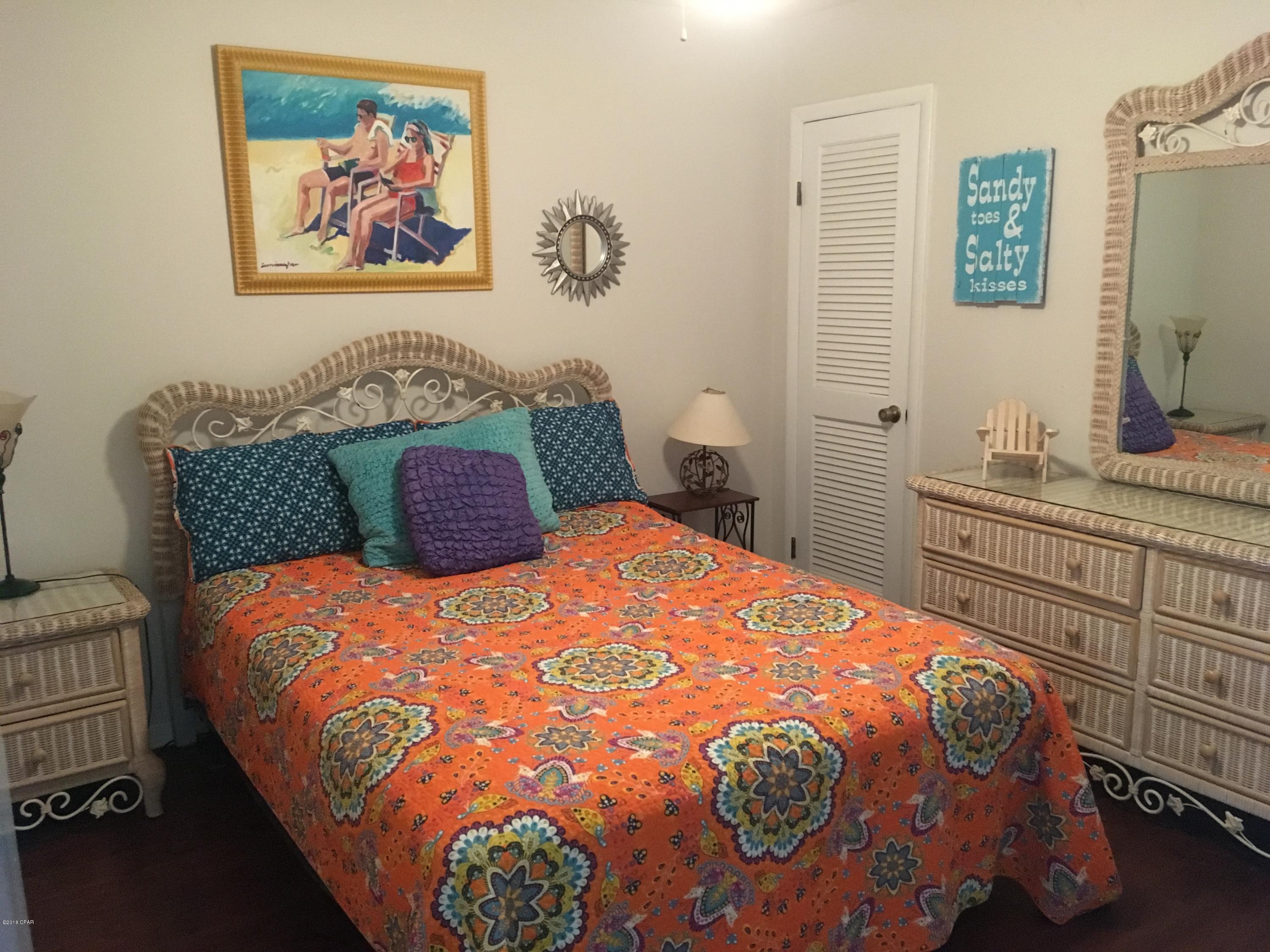 Harbour Arms Condo. - Residential