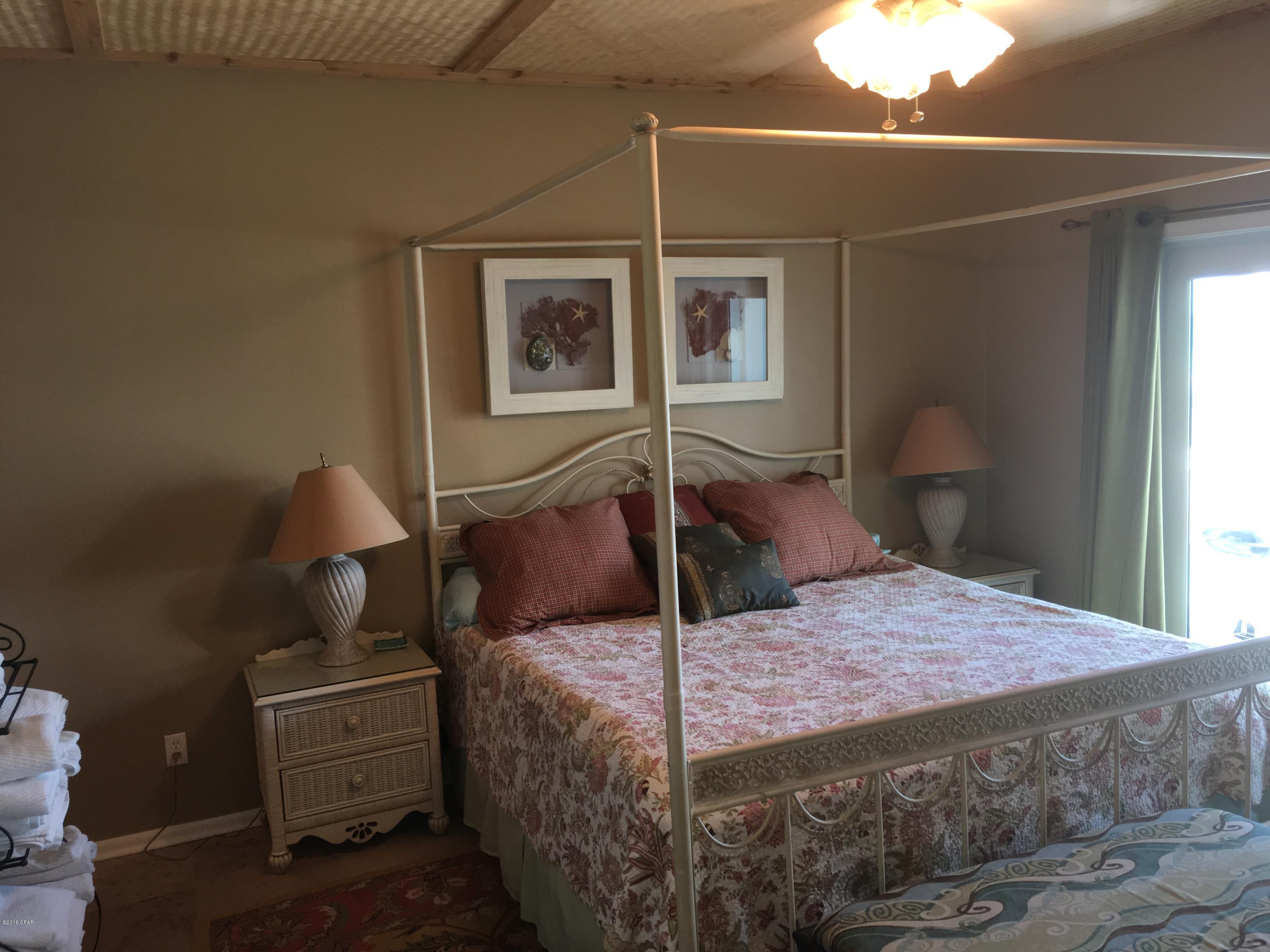 Harbour Arms Condo. - Residential