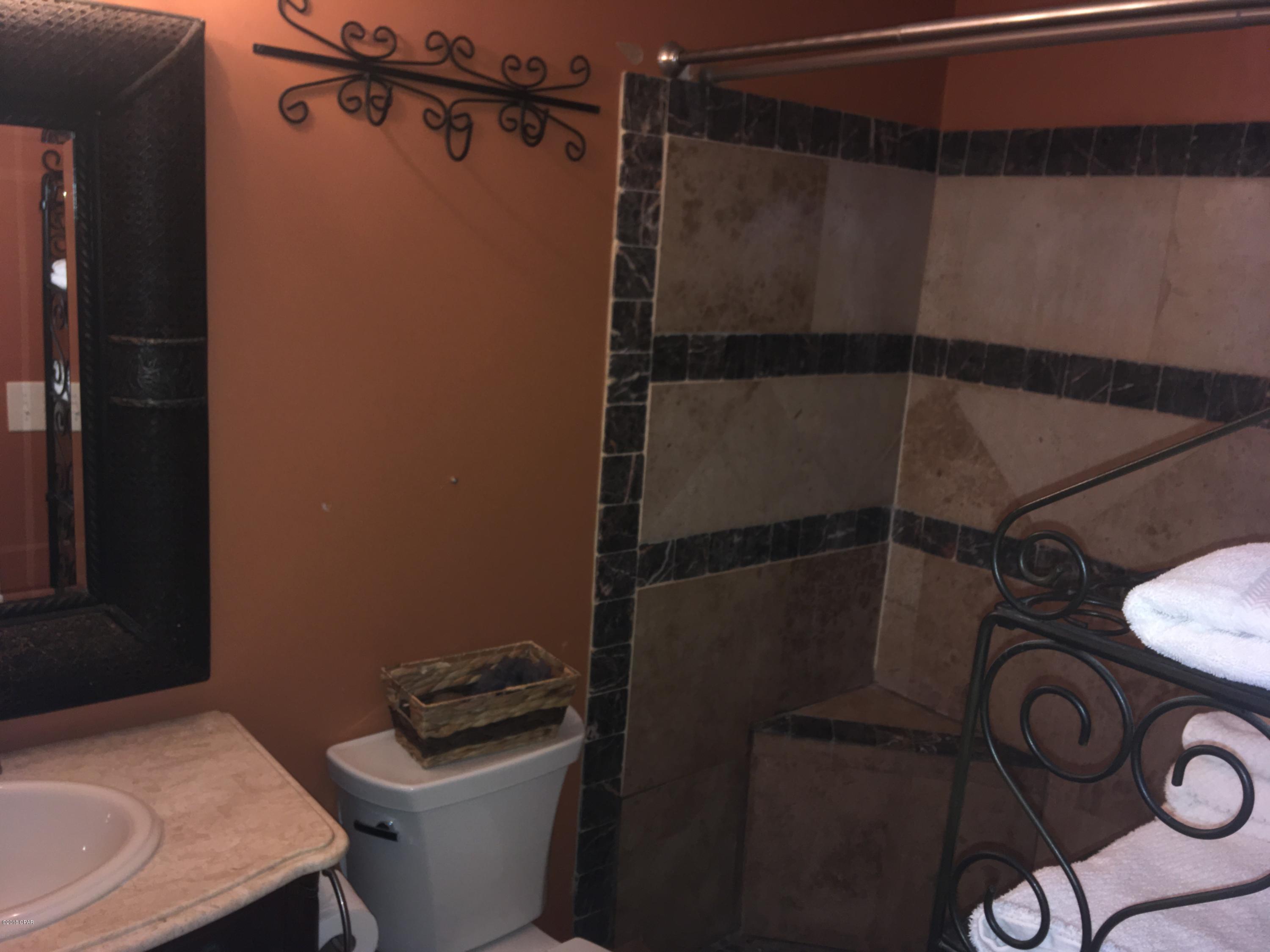 Harbour Arms Condo. - Residential