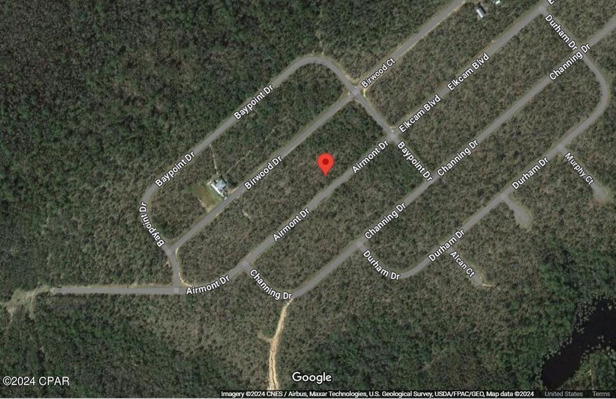 Nice building lots for single-family homes in the quickly growing subdivision of Sunny Hills!! ...what are you waiting for...Sunny Hills boasts the magnificent Sunny Hills Golf and Country Club!! No time frame to build in...homes only subdivision, no mobile homes...no HOA!! Come build your dream home now!! Don't miss out, call today!!!