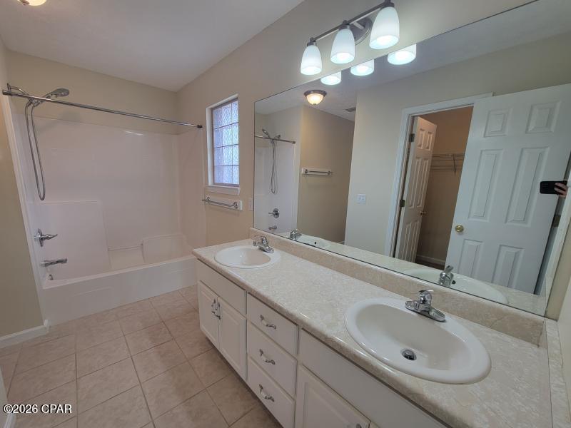 Brentwoods Phase I - Residential Lease