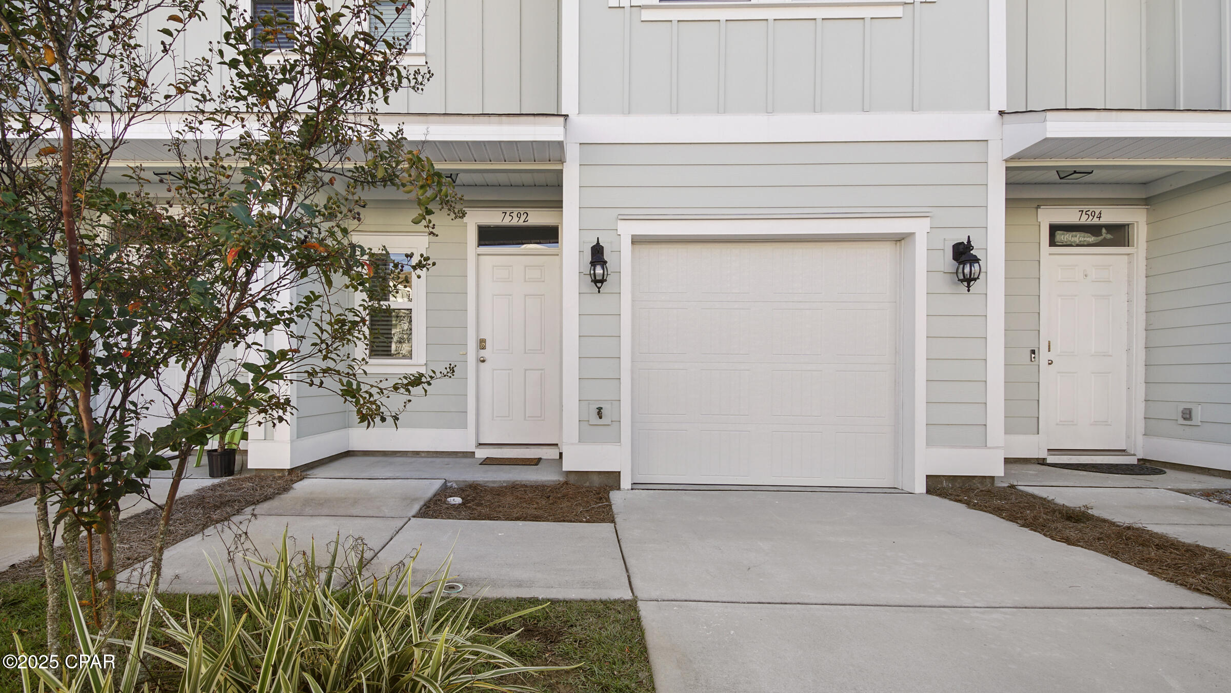 Hathaway Townhomes - Residential Lease