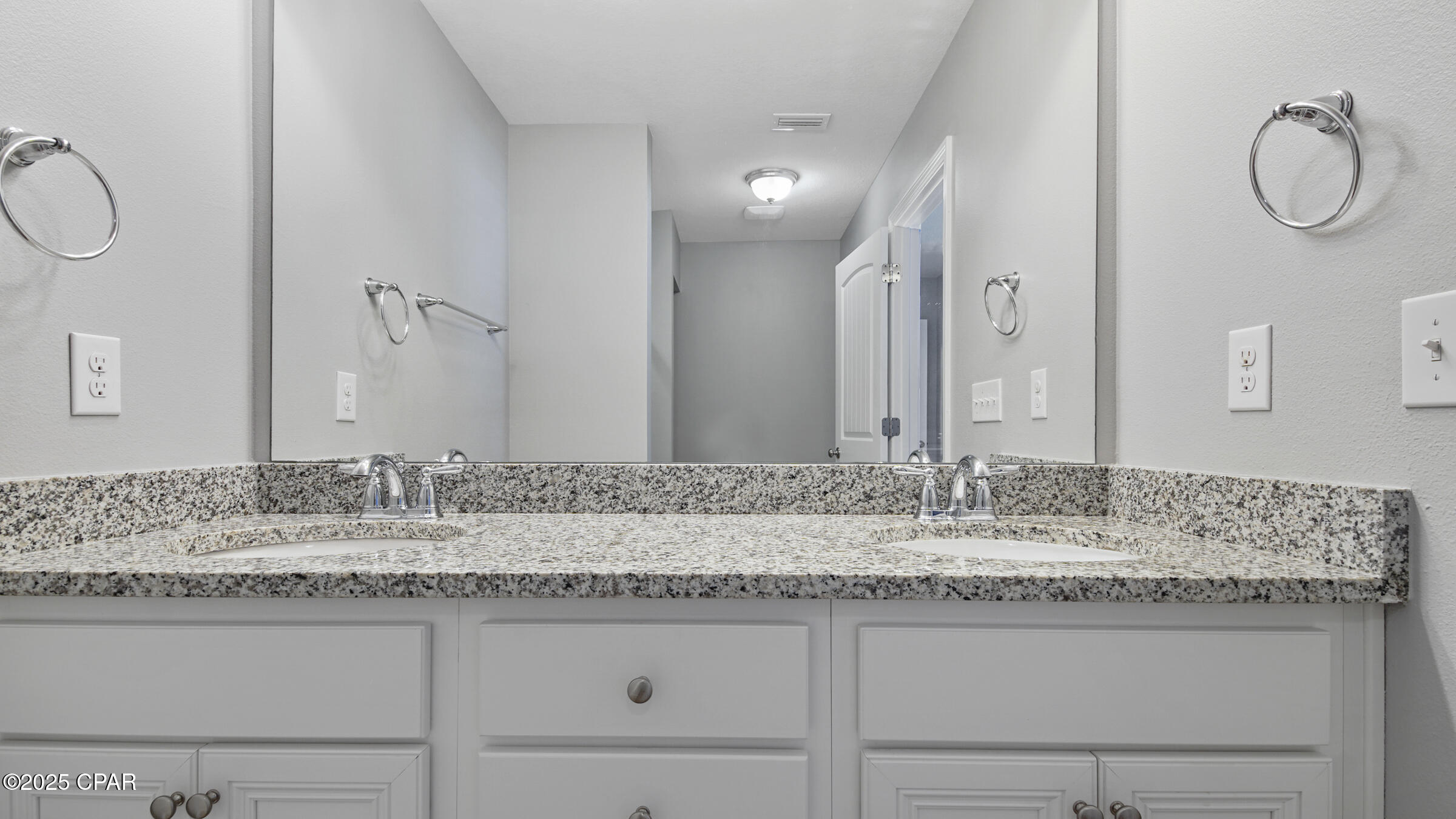 Hathaway Townhomes - Residential Lease