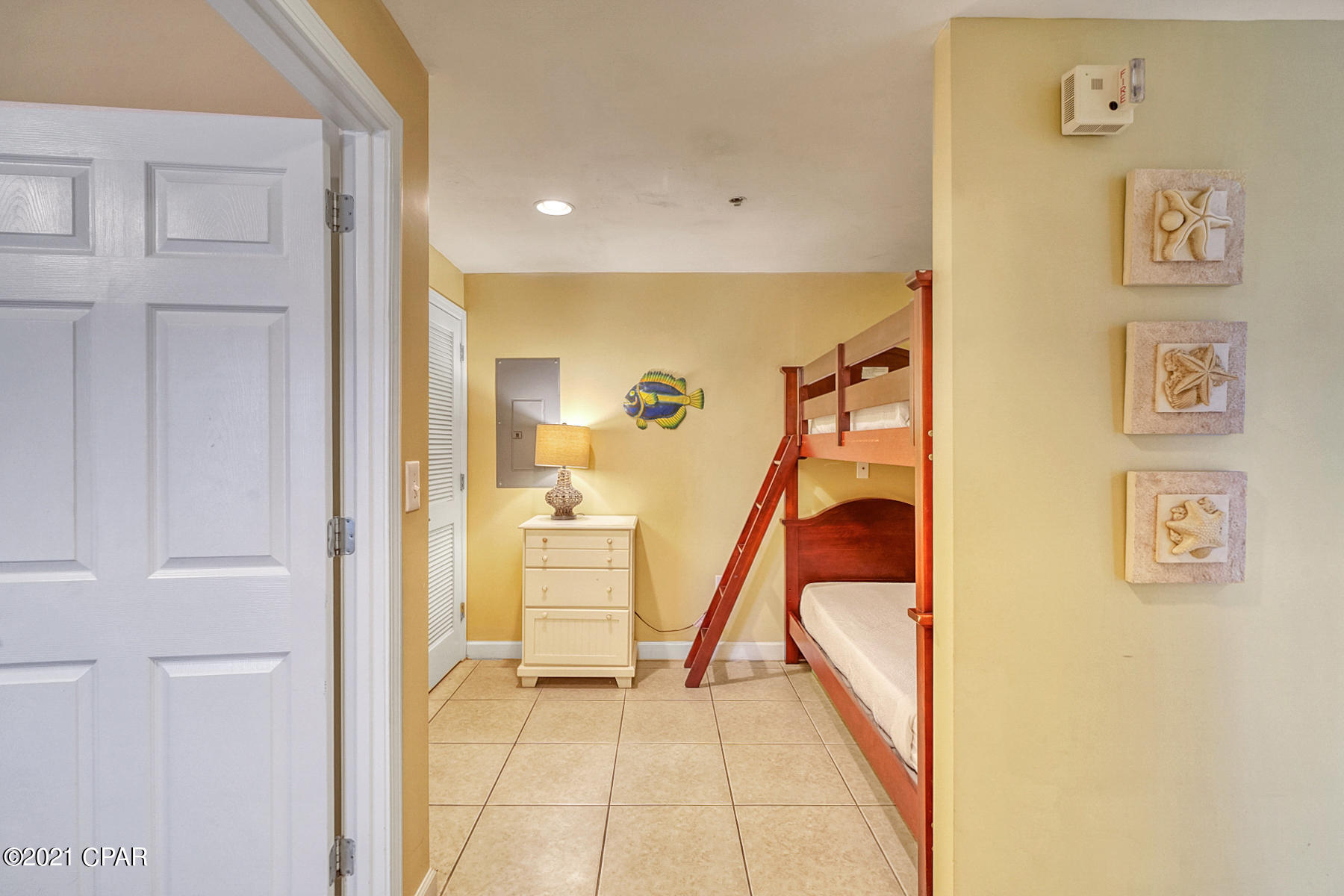 Splash Condo - Residential