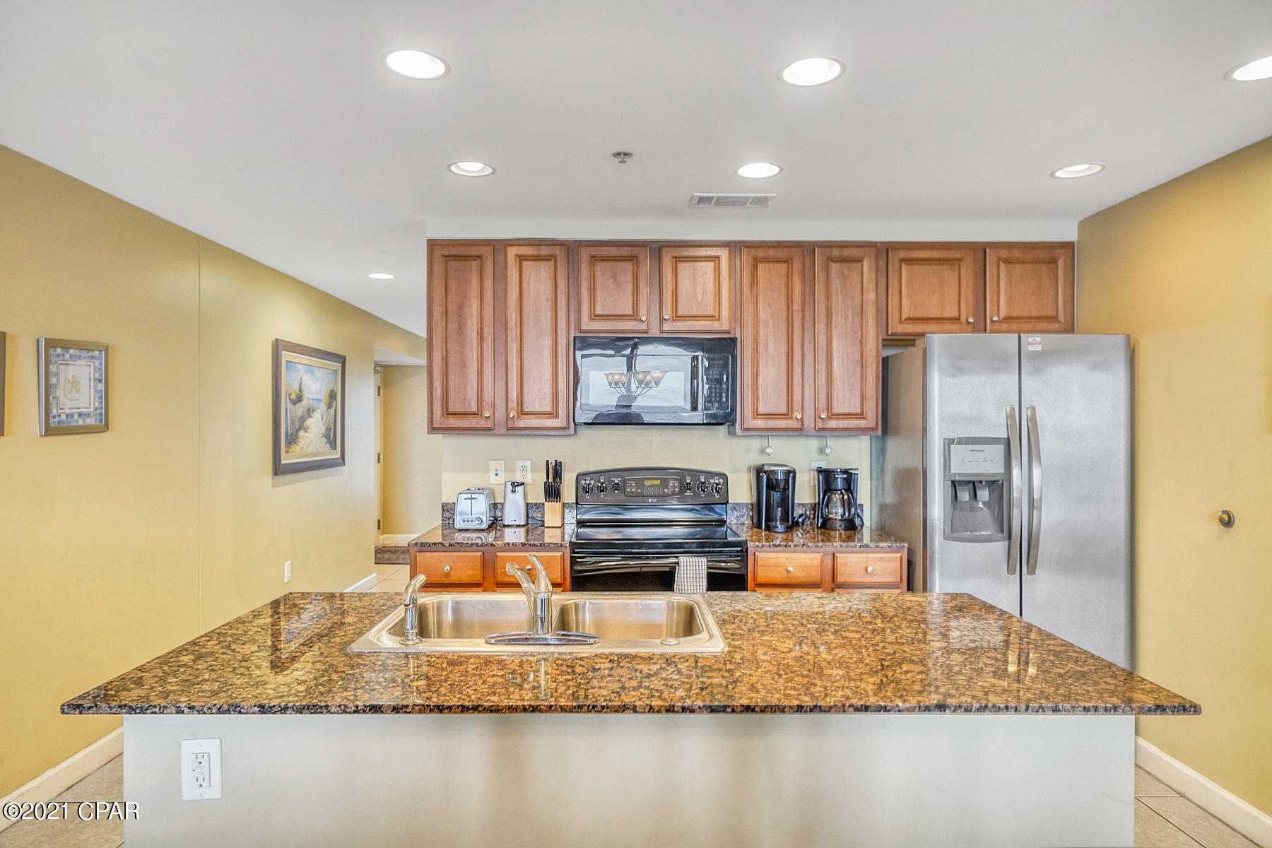 Splash Condo - Residential