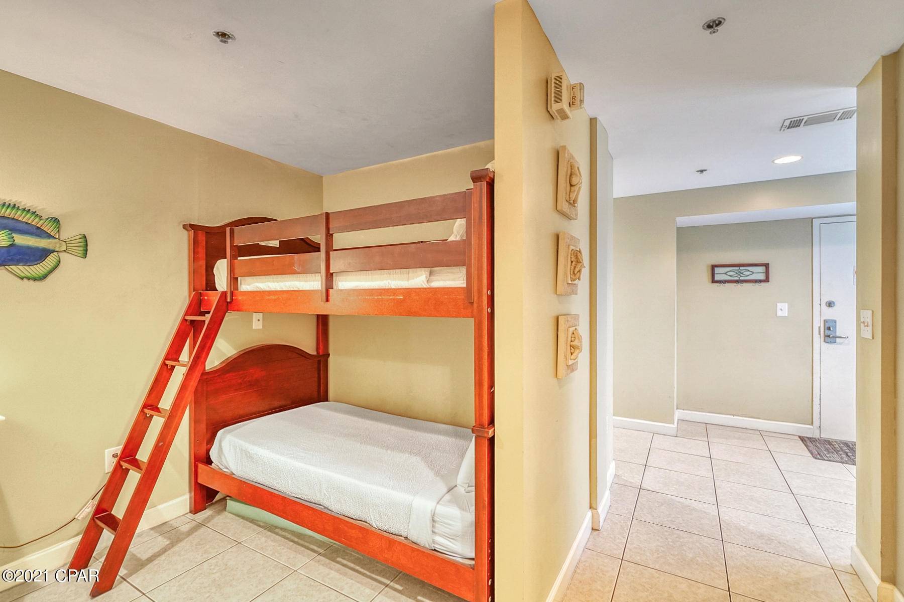 Splash Condo - Residential