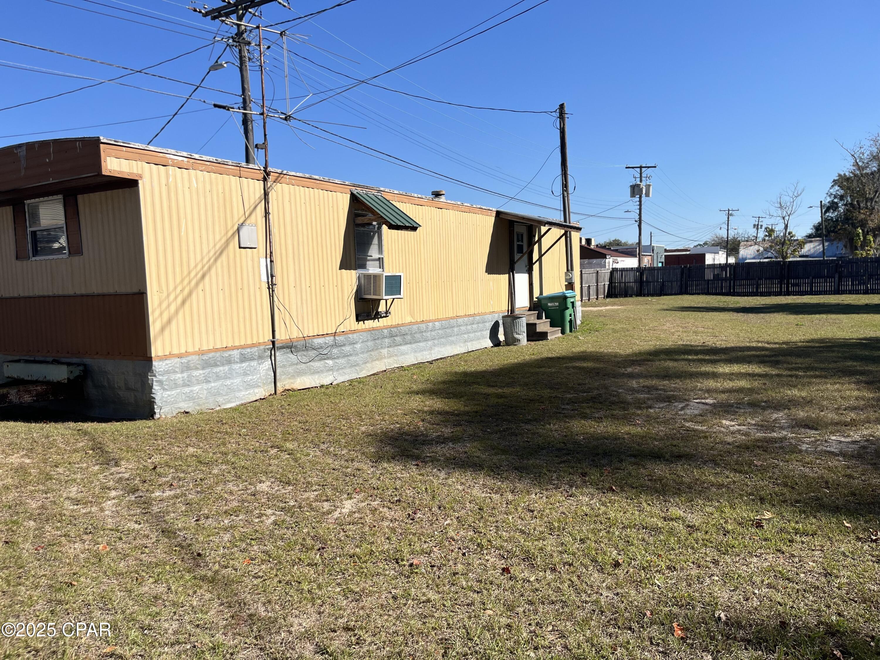 [No Recorded Subdiv] - Commercial Sale