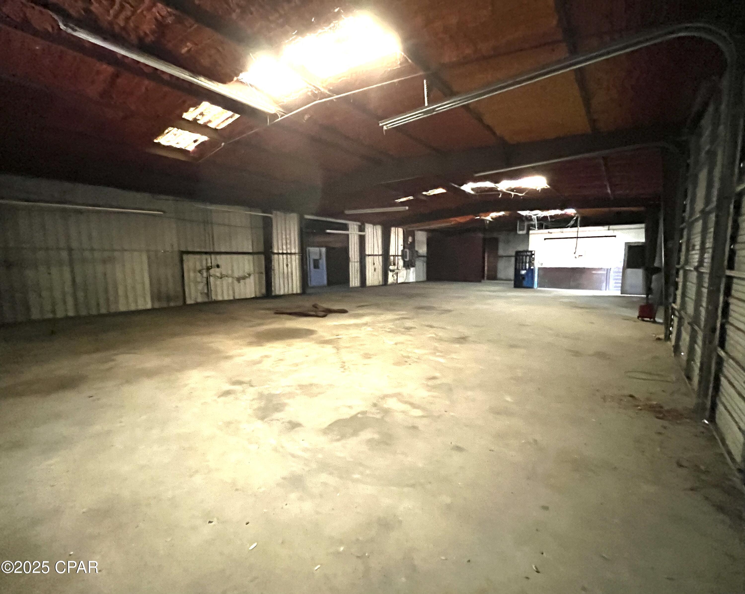 [No Recorded Subdiv] - Commercial Sale