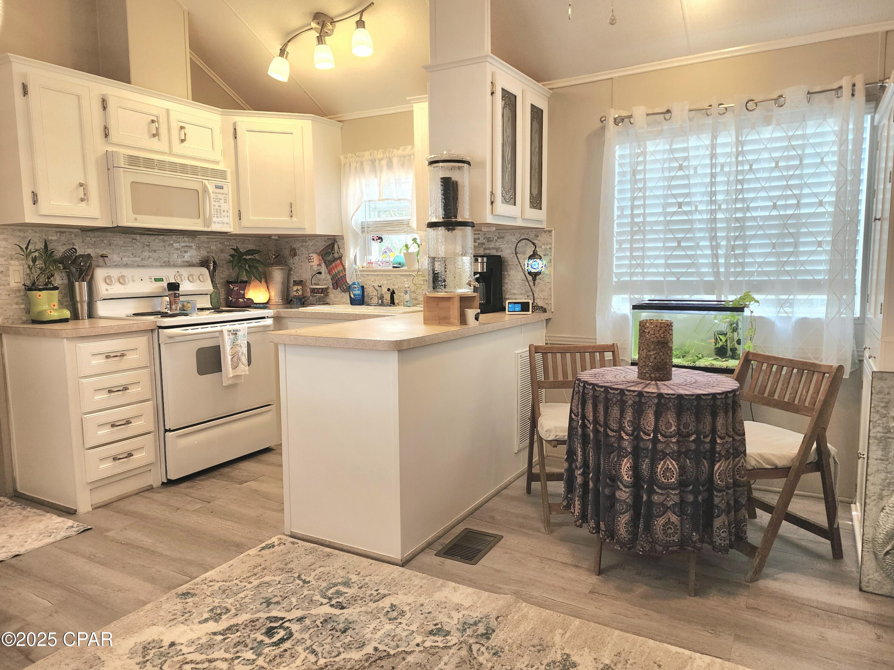 Emerald Pointe Resort - Residential