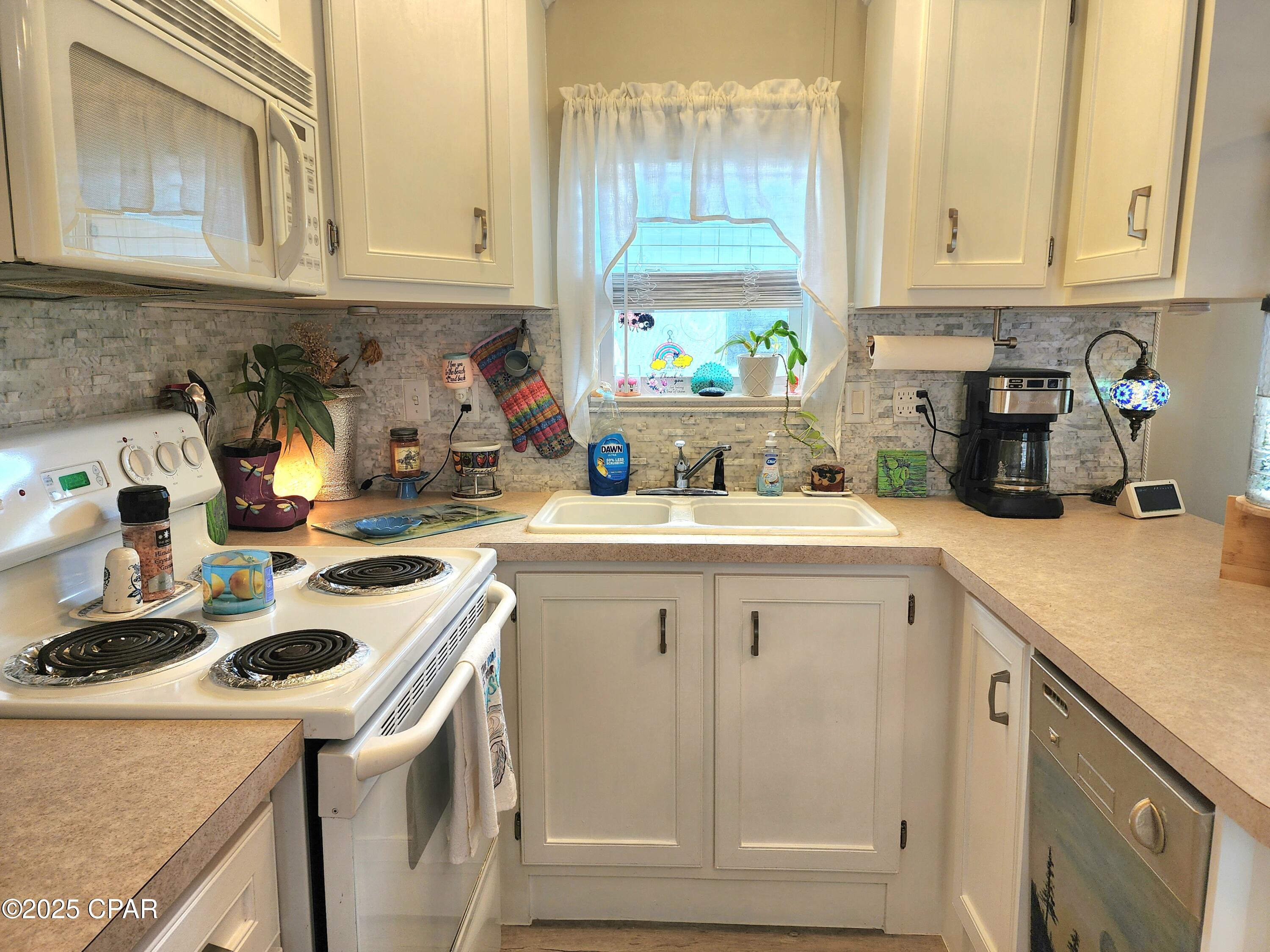 Emerald Pointe Resort - Residential