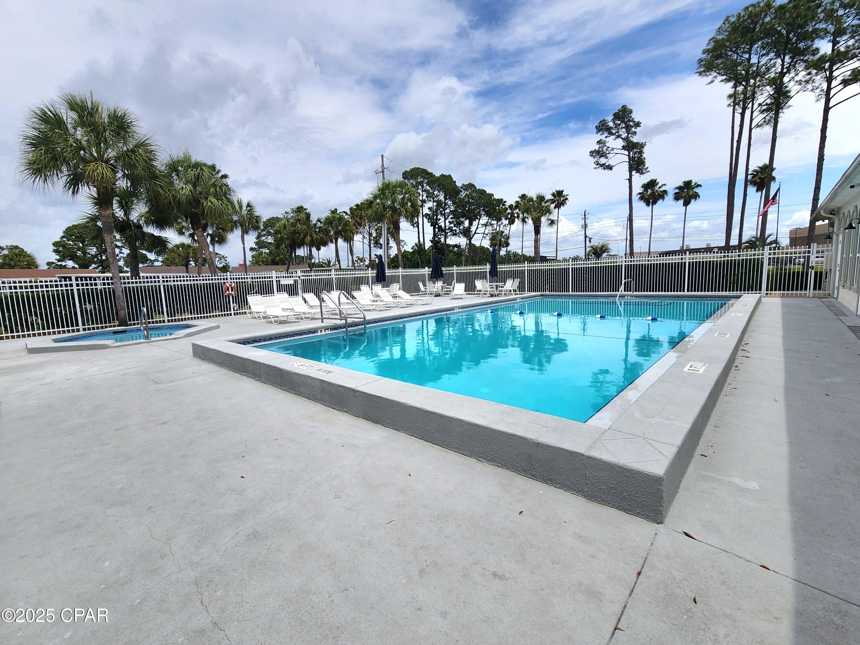 Emerald Pointe Resort - Residential