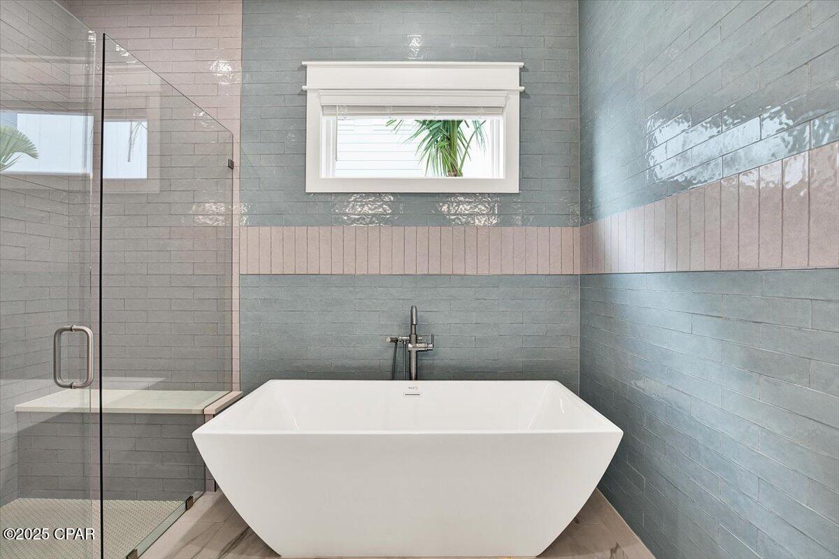 Lullwater Beach - Residential