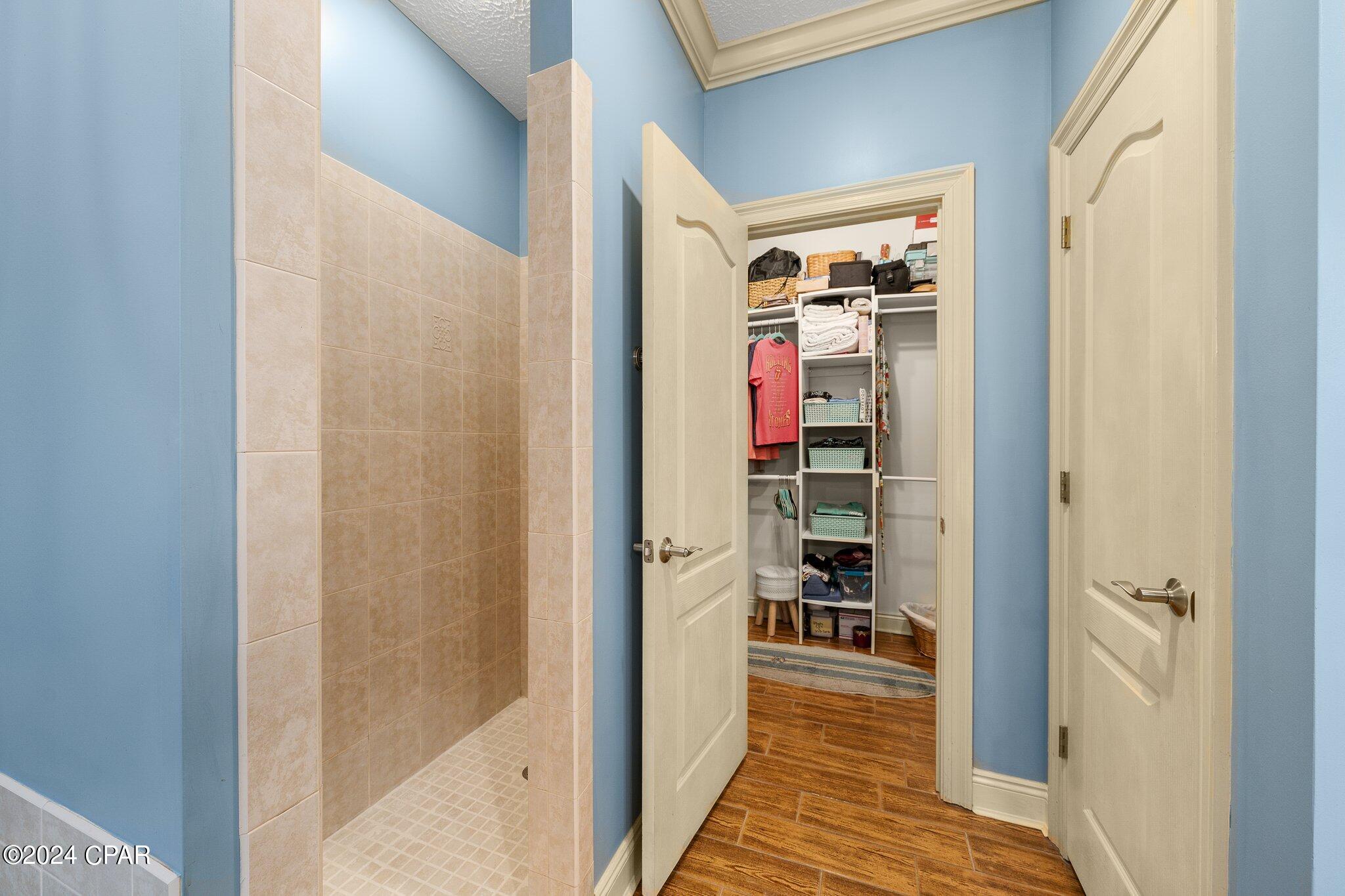 Leisure Lakes - Residential