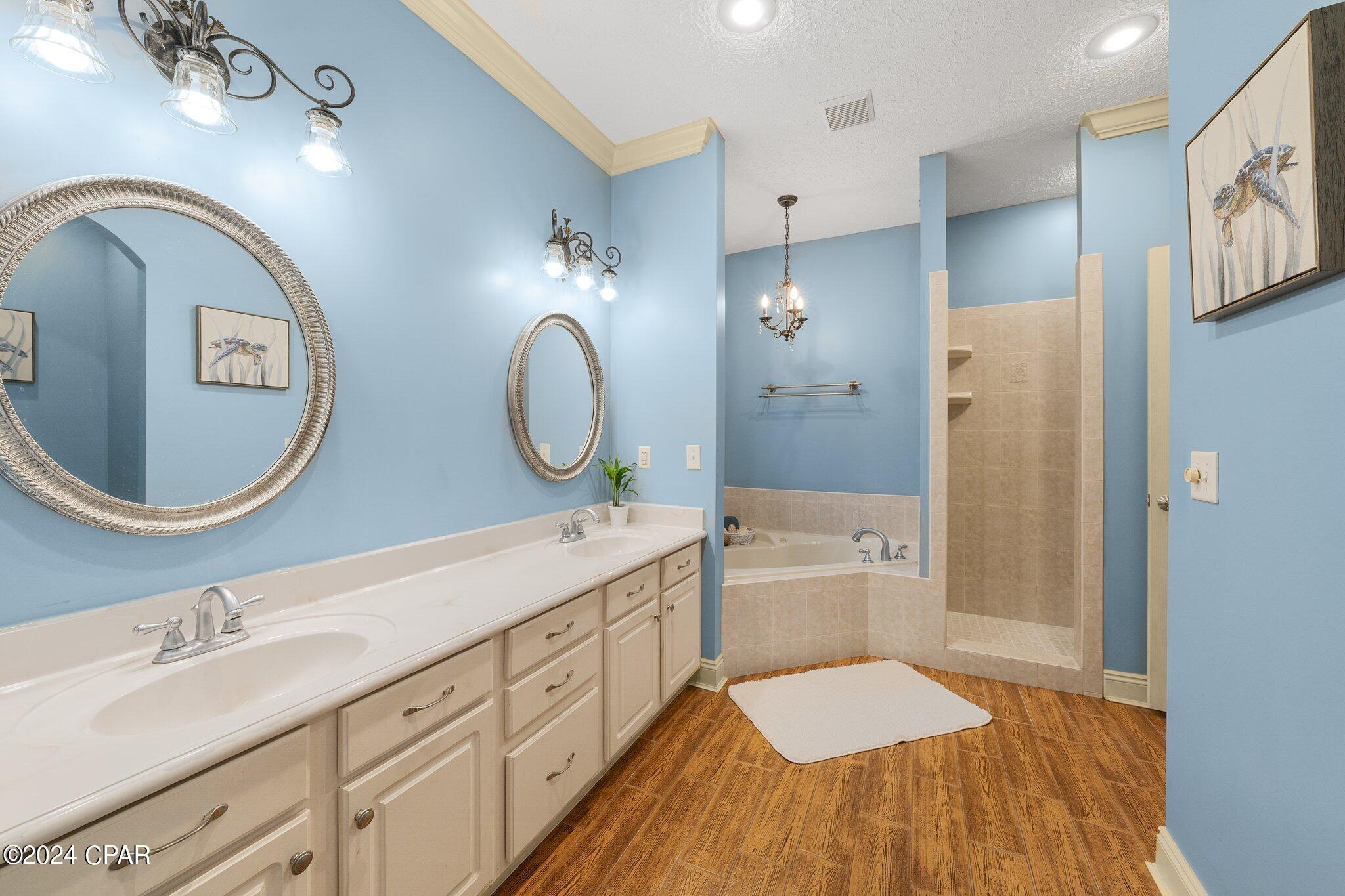 Leisure Lakes - Residential