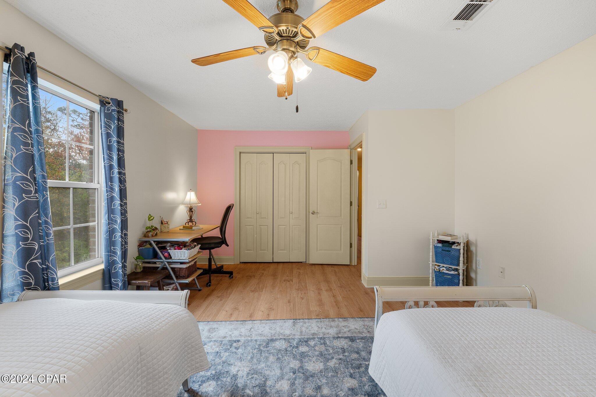 Leisure Lakes - Residential