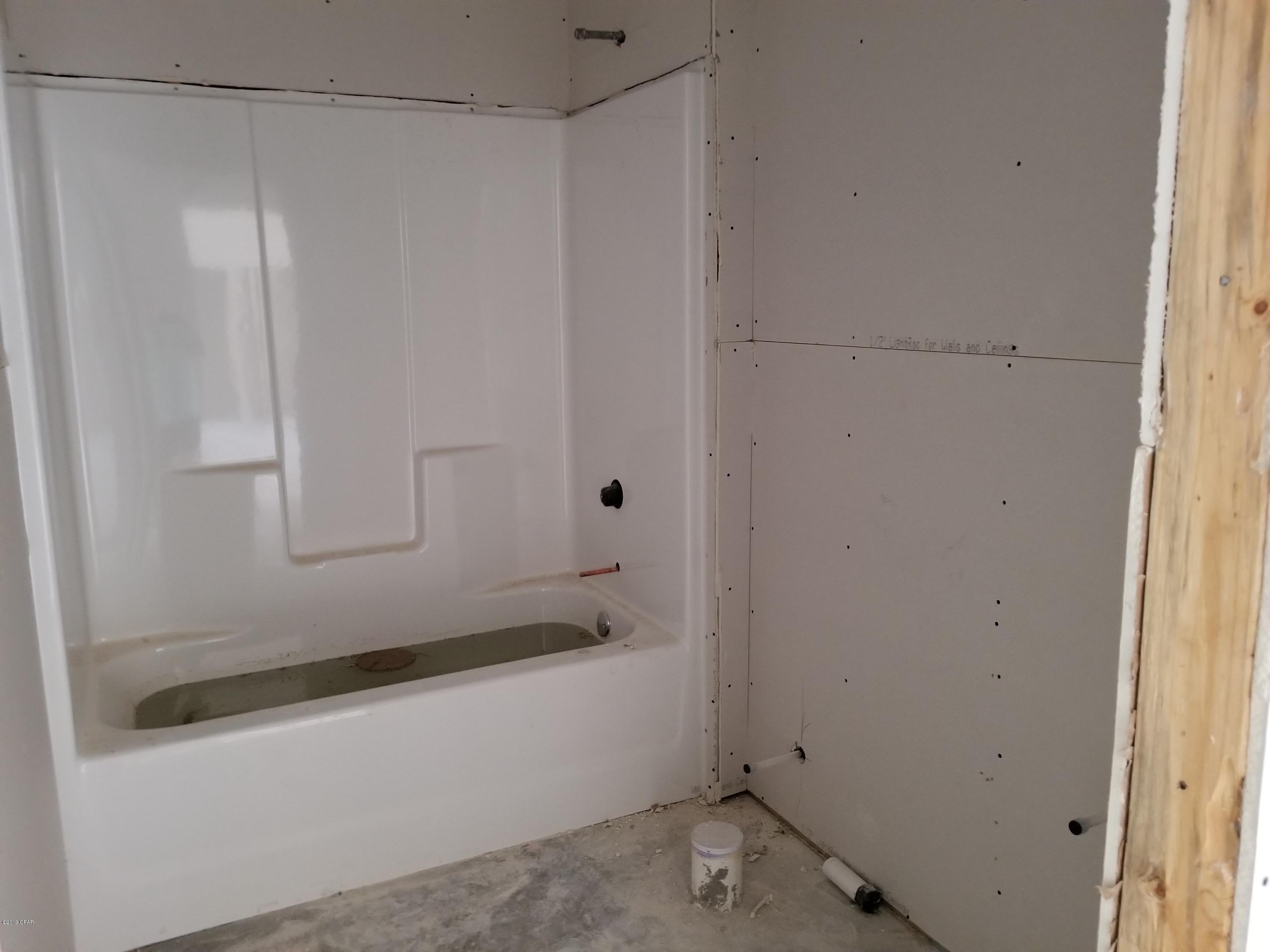 Leisure Lakes - Residential