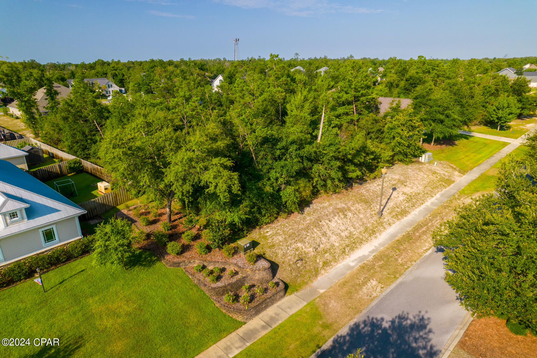 Lake Merial Phase One - Land