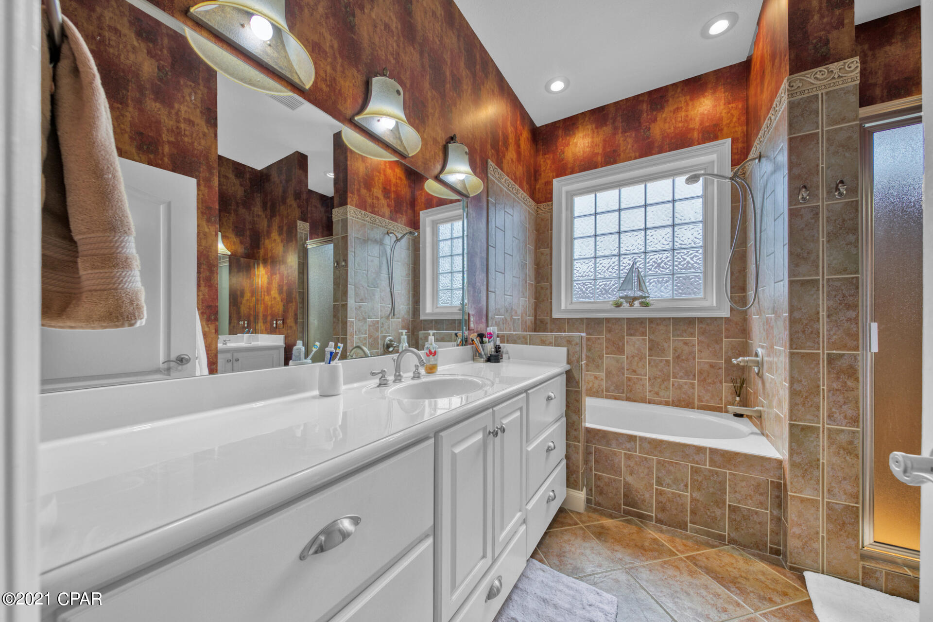 La Valencia Beach Resort - Residential