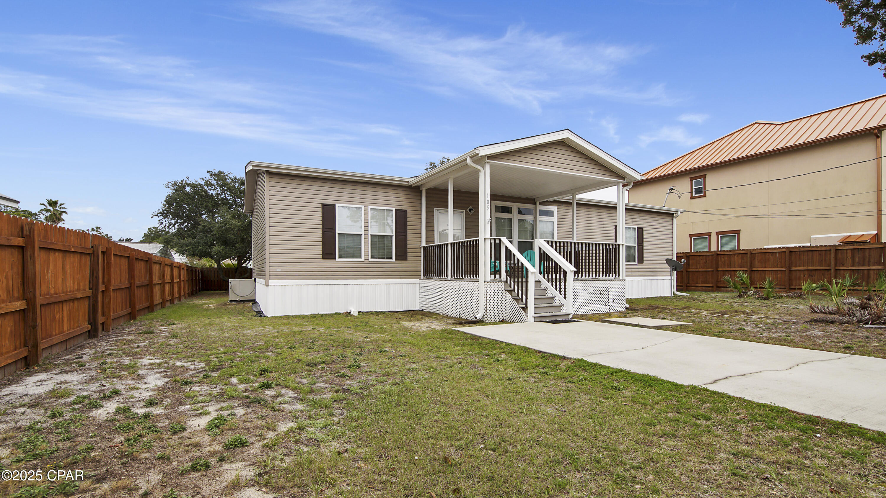 Bahama Heights - Residential Lease