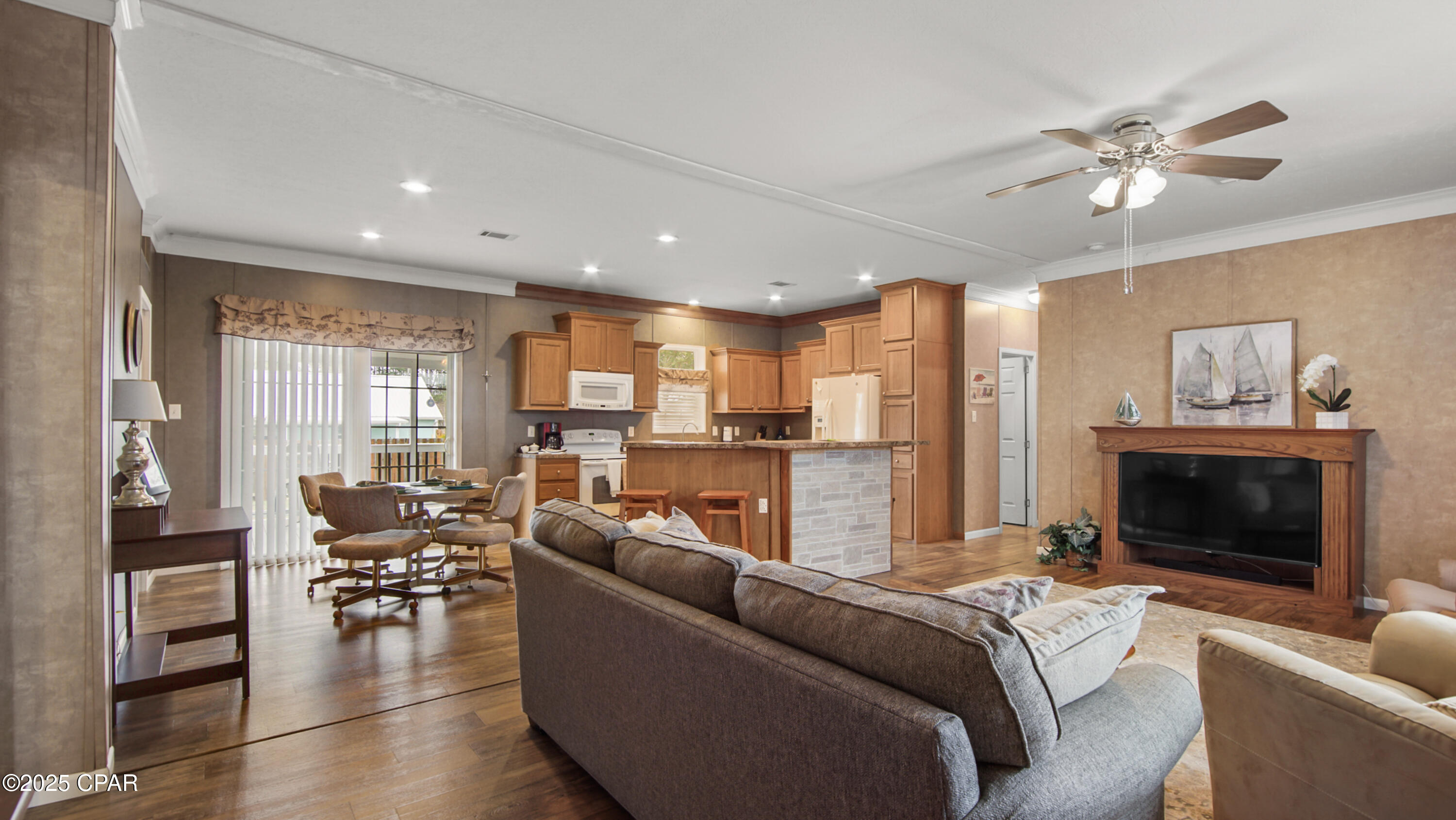 Bahama Heights - Residential Lease