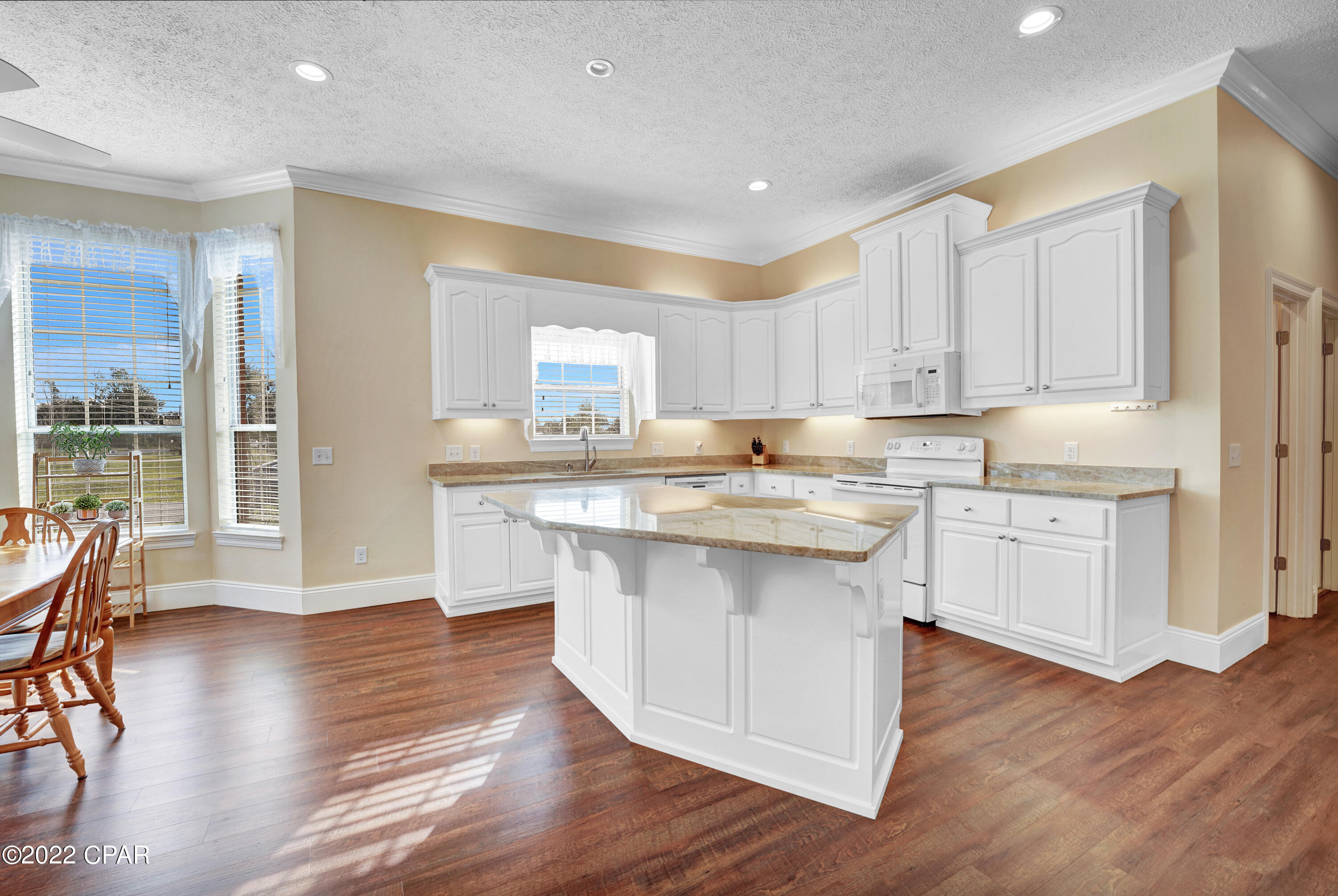 Bay Park Manor - Residential