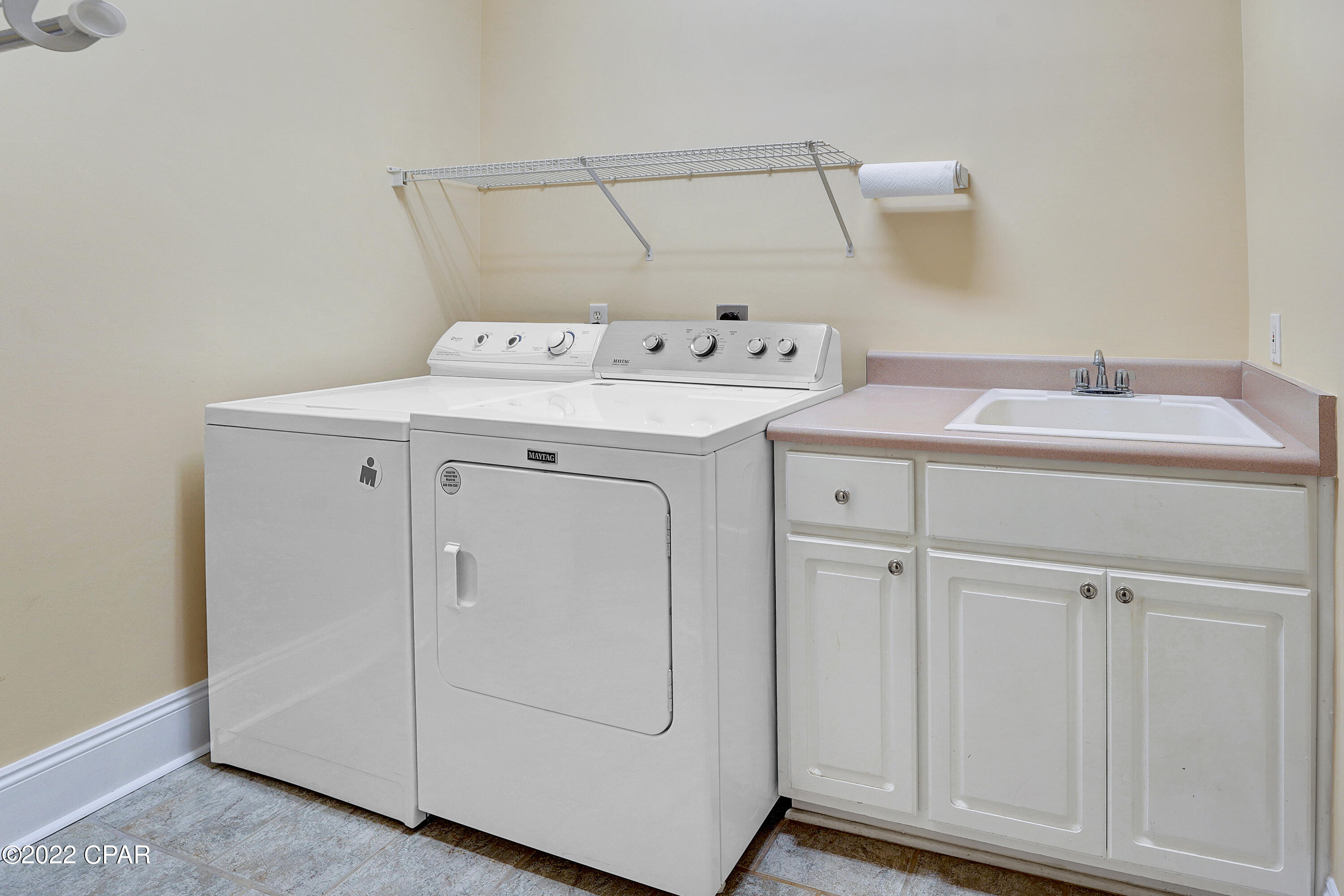 Bay Park Manor - Residential