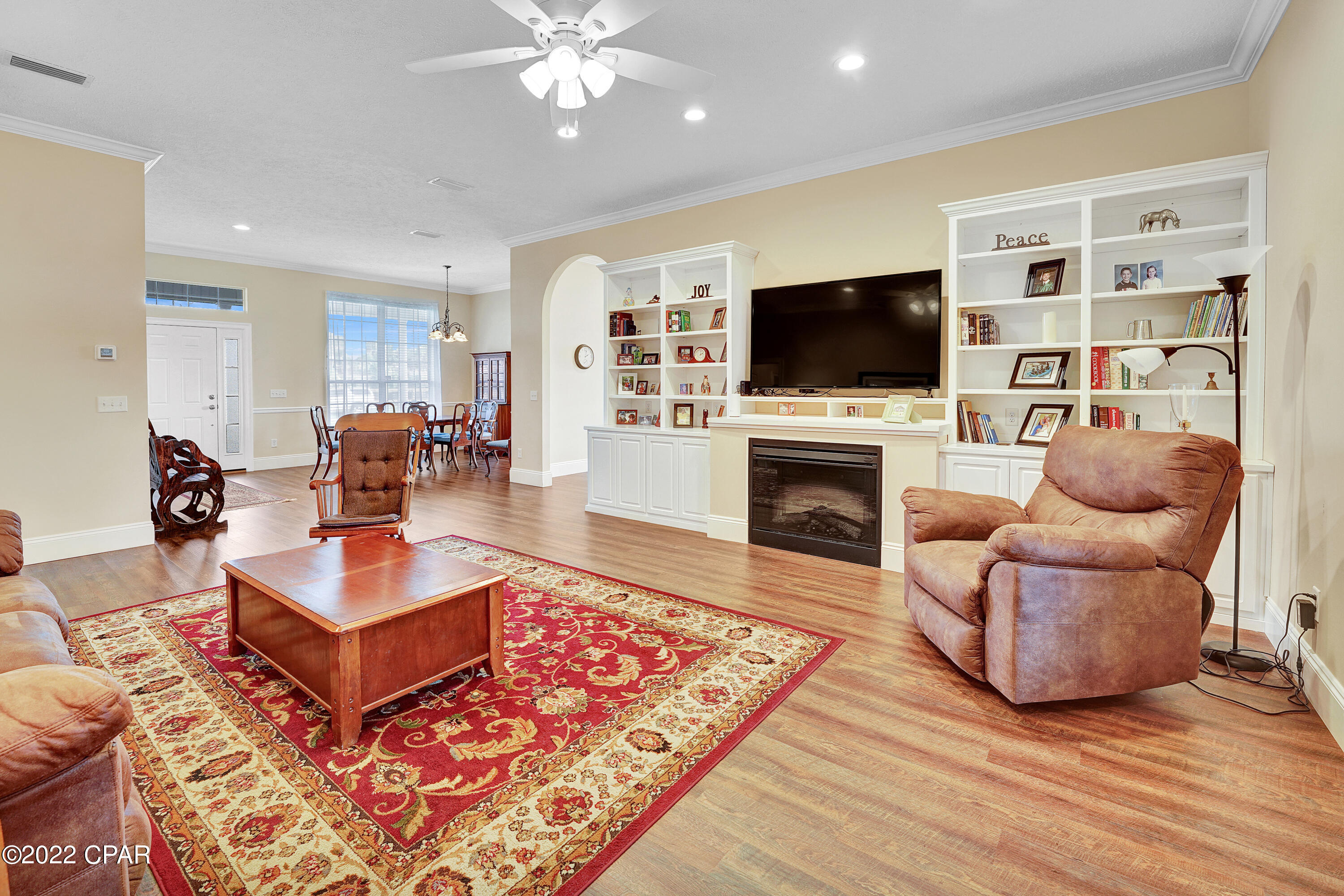 Bay Park Manor - Residential