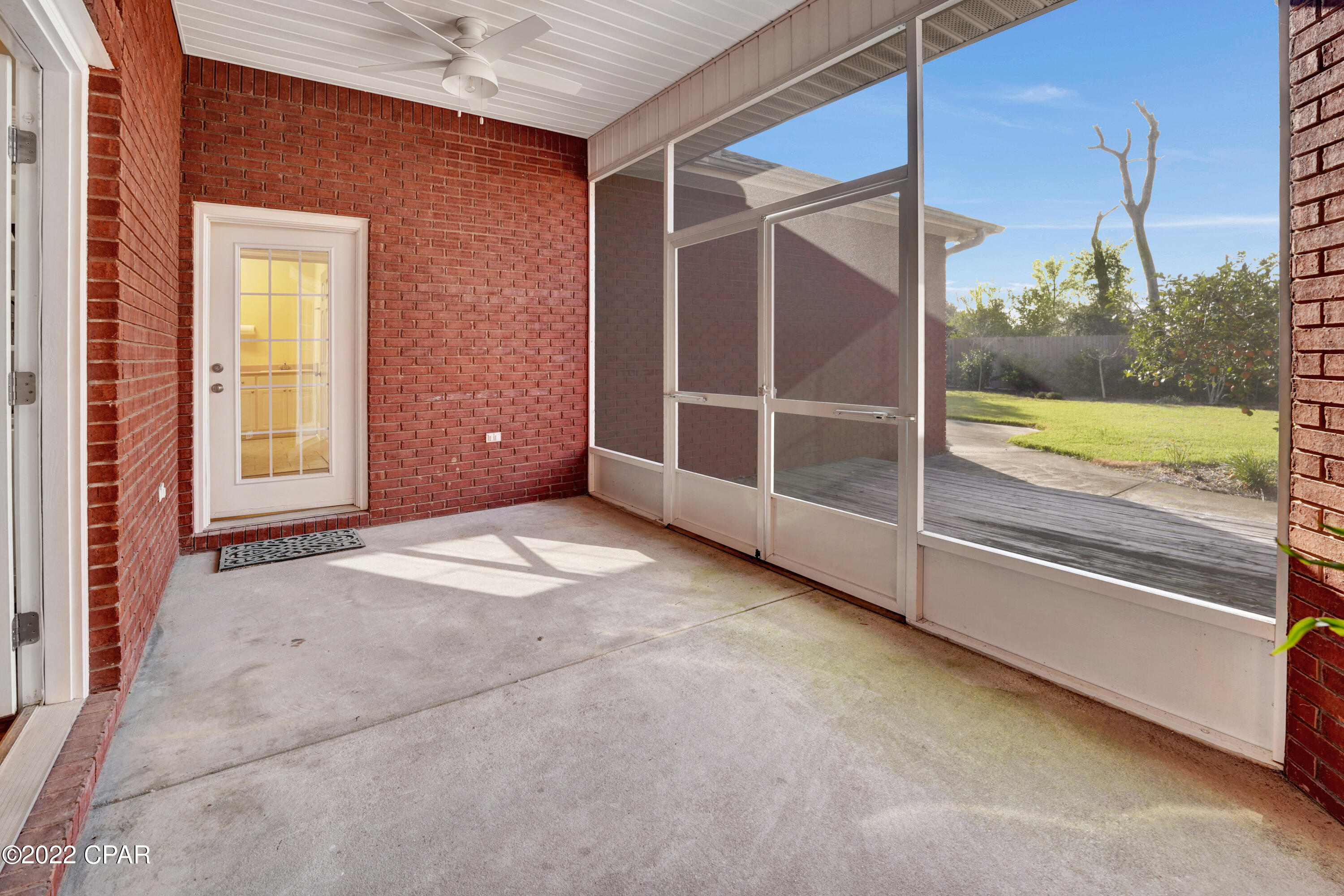 Bay Park Manor - Residential