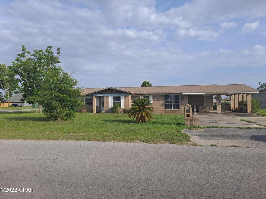 CURRENTLY UNDER CONTRACT, SELLER ACCEPTING BACKUP OFFERS

Don't miss a chance to snap up this charming fixer upper located across the street from Baby Bayou. Enjoy a water view from your living room, office or front porch! This home sits on a spacious corner lot and includes three bedrooms, two bathrooms, a large office/bonus room and a Florida room just off of the master bedroom. There is a slab in the backyard perfect for a new shed and is already wired for electricity. There is irrigation in the backyard for gardening and the home received a new roof after Hurricane Michael. 

A handful of finishing touches would make this a perfect starter home or a great project for anyone looking to remodel.