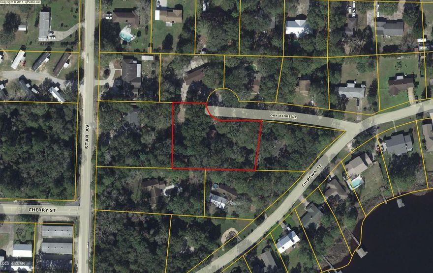 Beautiful building lot in Baxter Subdivision!  Wooded, surrounded by very nice homes, and located on a quiet, cul-de-sac!  If you want space and privacy, this is your lot!

Lot is not officially in Baxter Subdivision, but was cut out of an adjacent lot that faces Star Avenue--Taxes are estimated because the tax office combined this lot with the owner's homestead (next door), lot description is on file at assessor's office, as it was purchased at a later date.