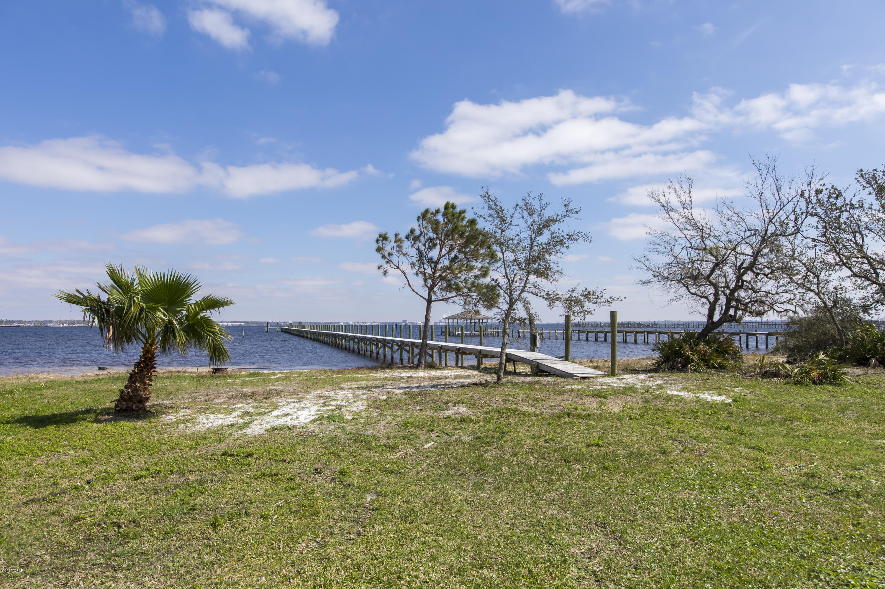 The Bluff At Bear Point - Residential