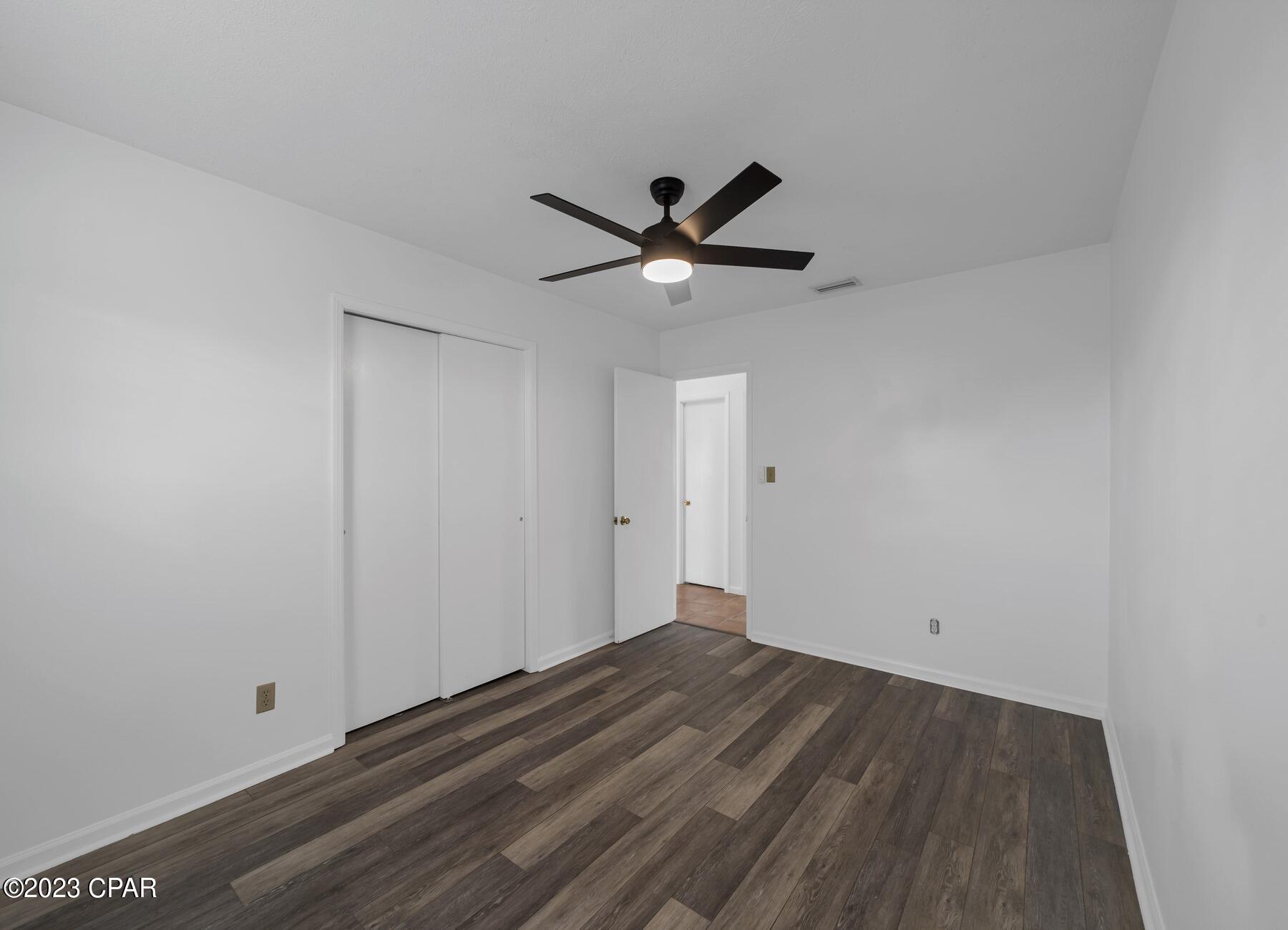 Lakeside Villas - Residential