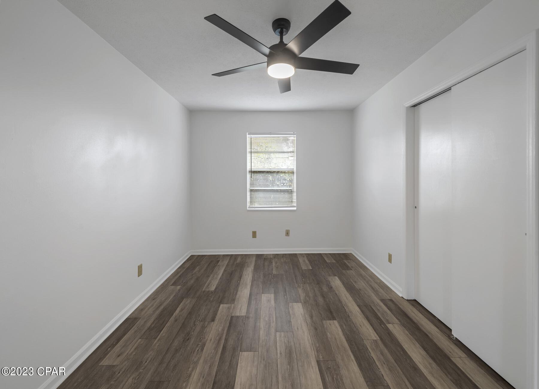 Lakeside Villas - Residential