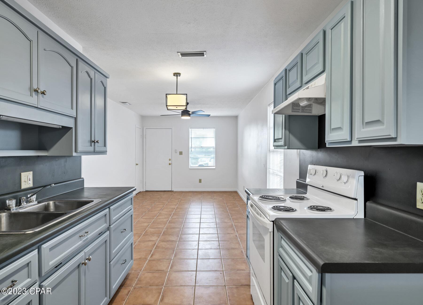 Lakeside Villas - Residential