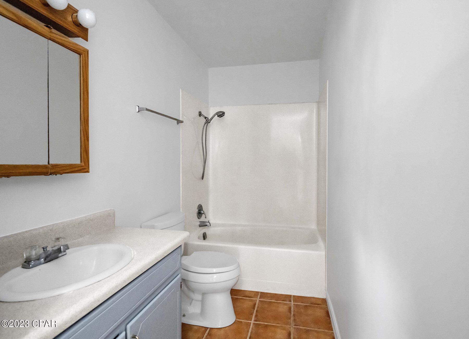 Lakeside Villas - Residential