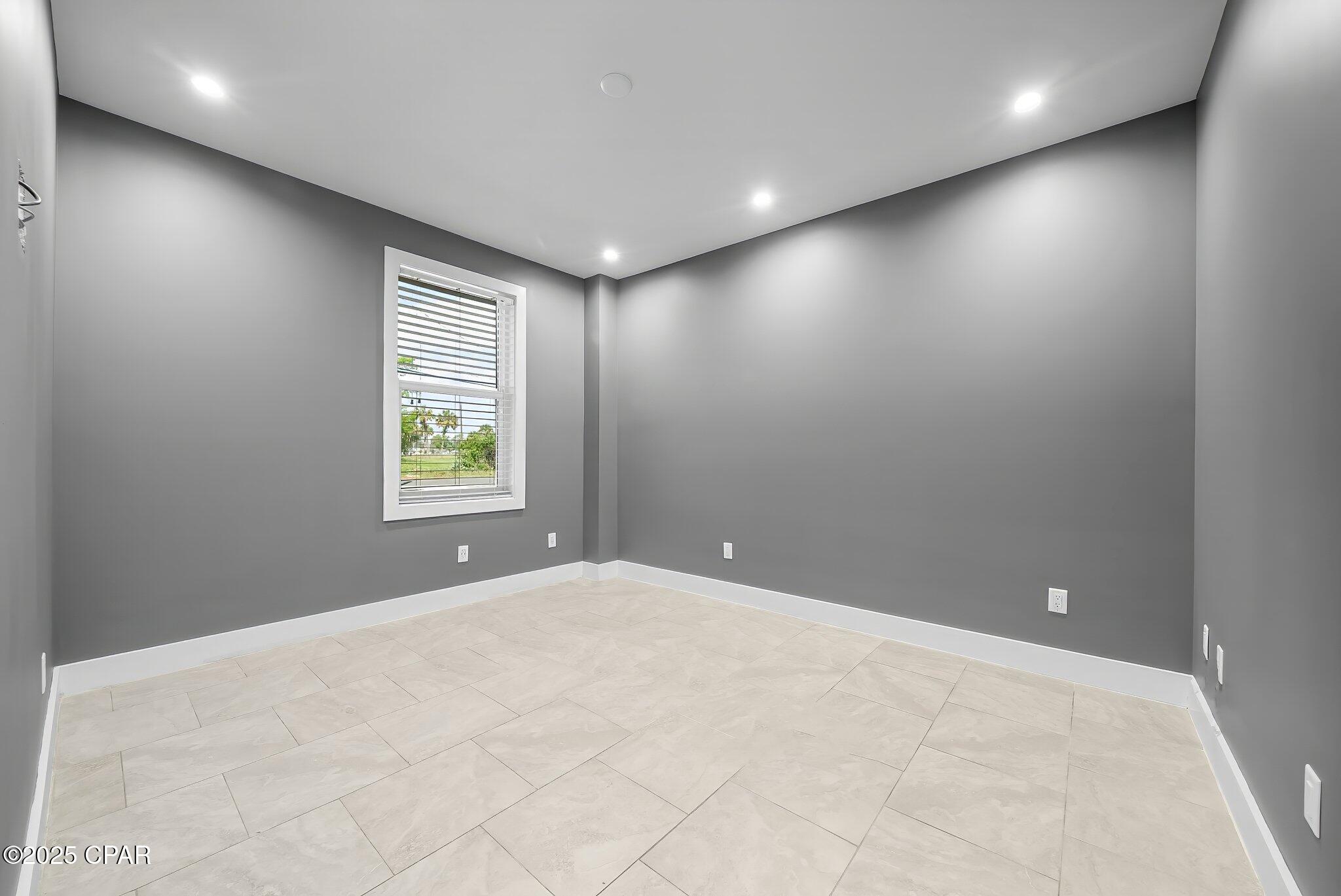 Bayview Add - Commercial Sale