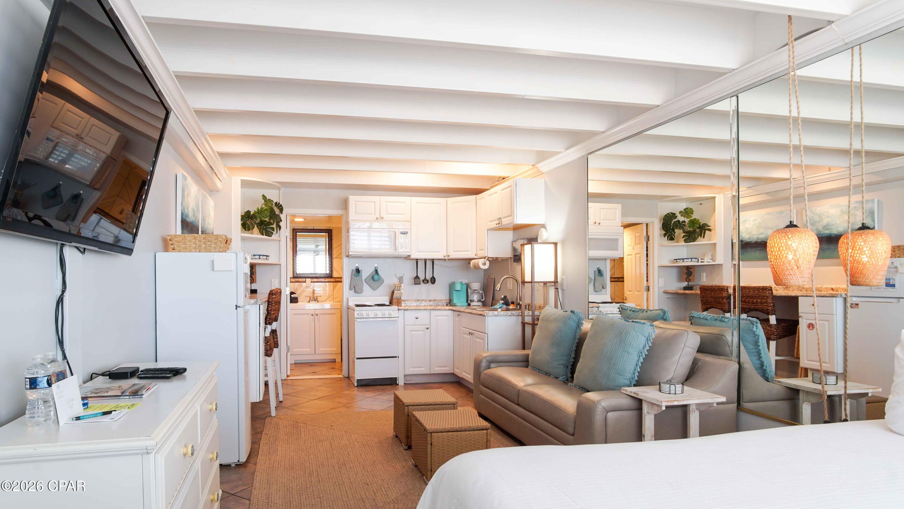 Fontainebleau Terrace - Residential