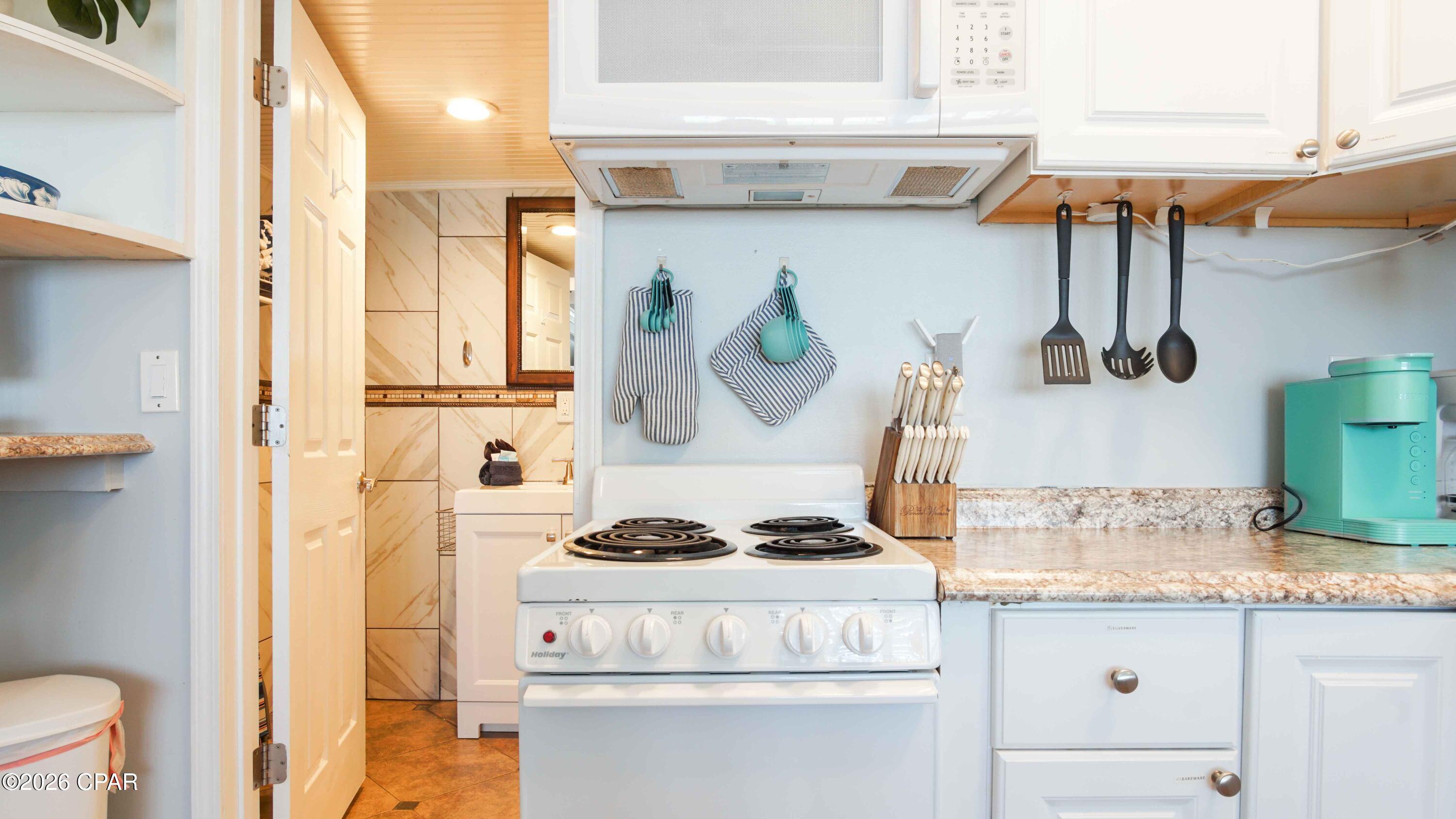 Fontainebleau Terrace - Residential