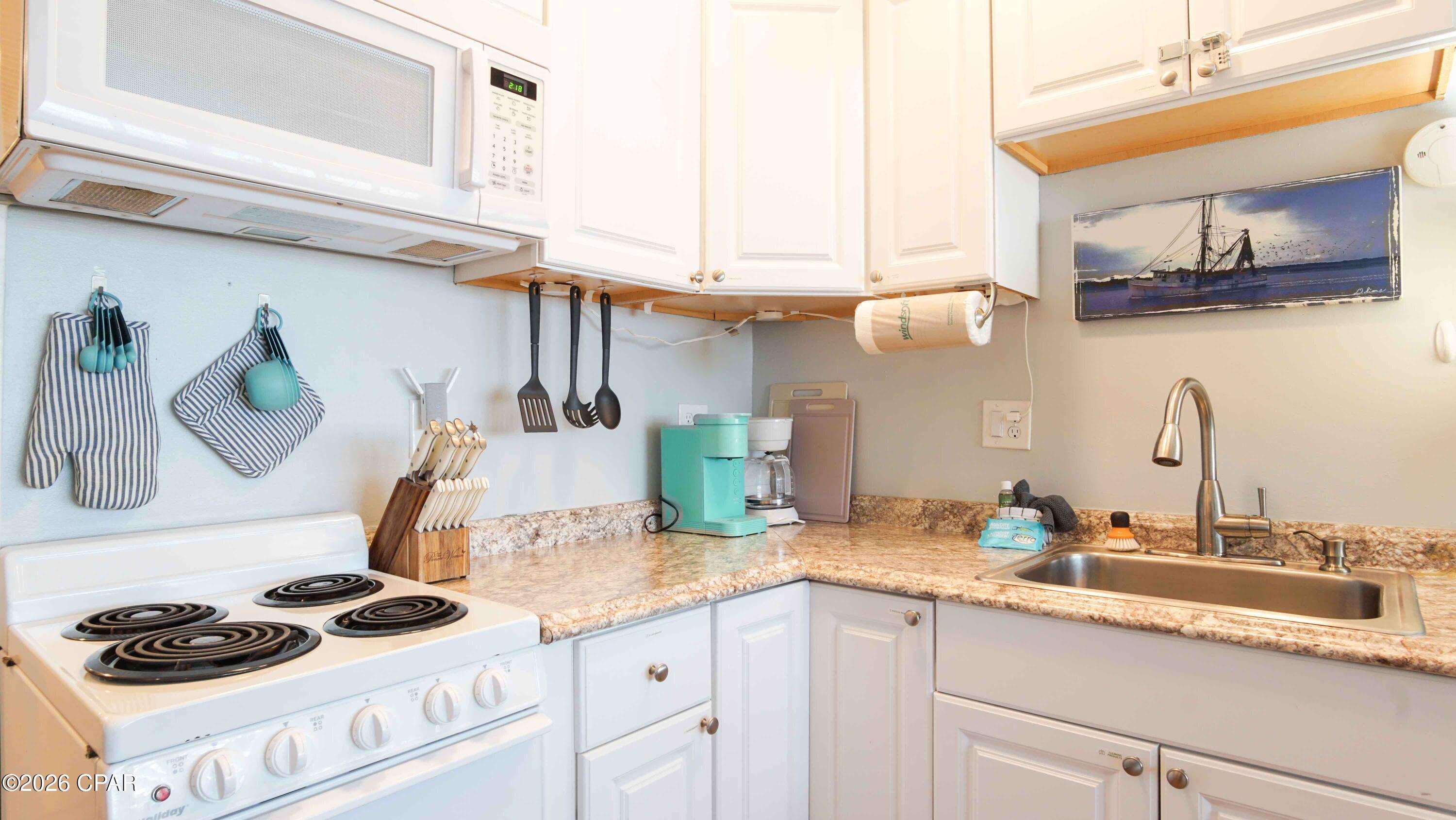 Fontainebleau Terrace - Residential