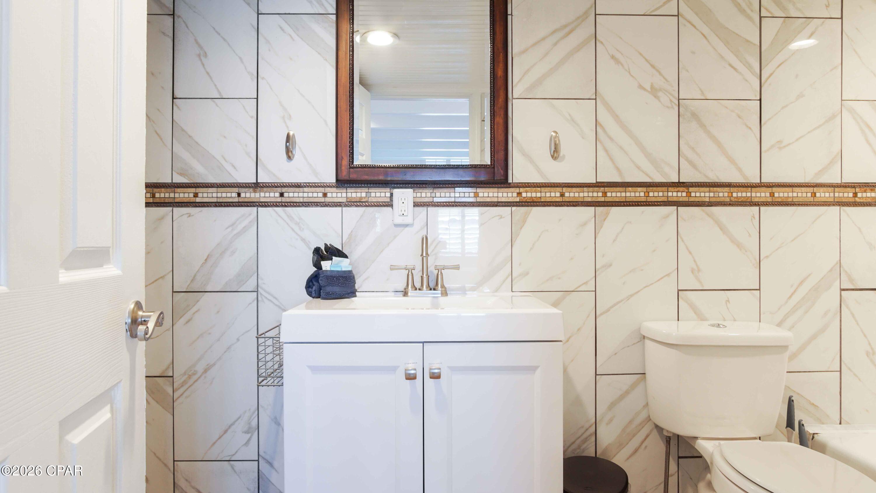 Fontainebleau Terrace - Residential