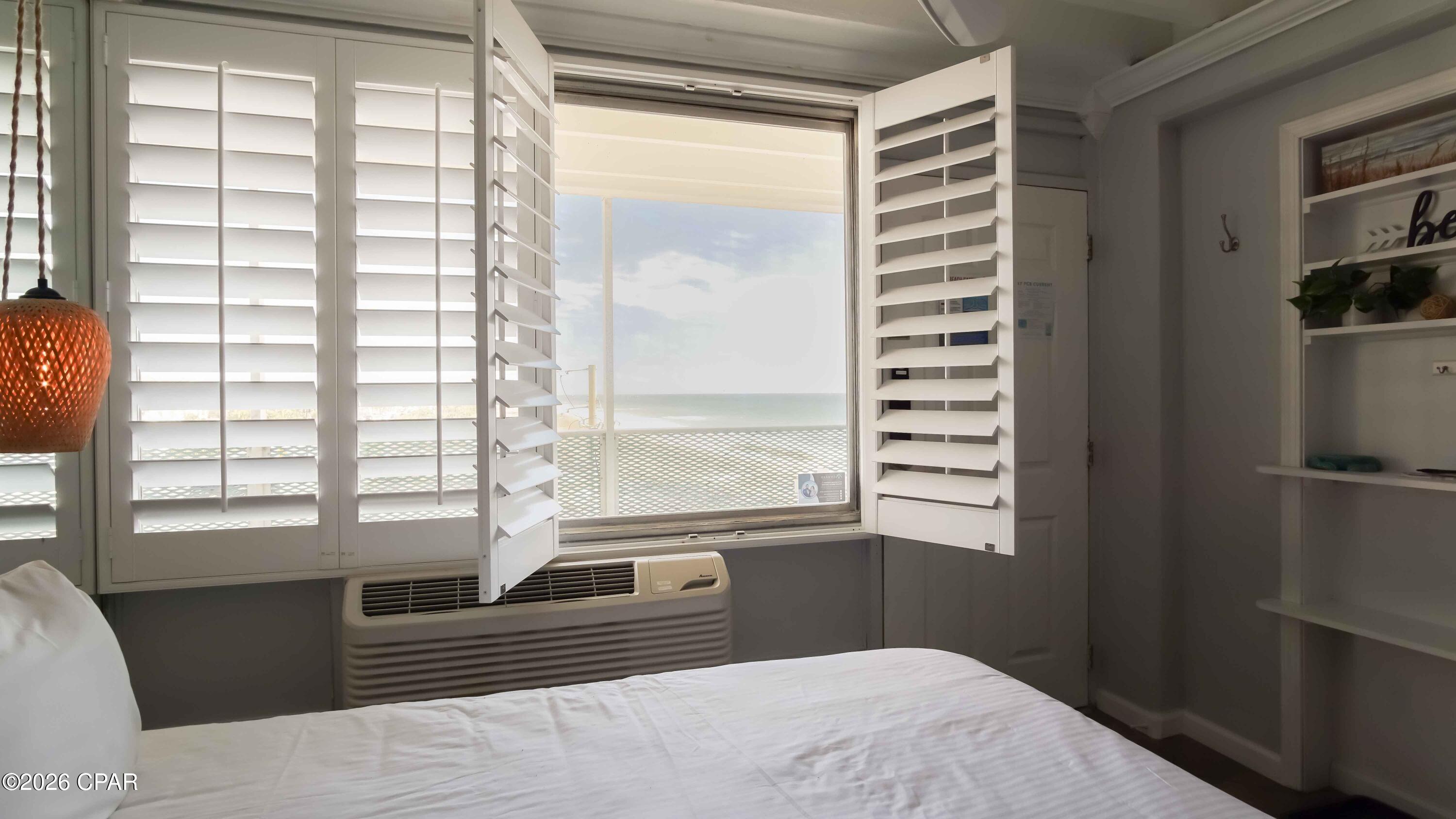 Fontainebleau Terrace - Residential