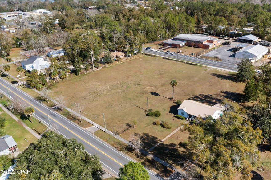 Possibilities are endless with this unbelievably rare find.  This property is one of the few with frontage on both Main Street and 7th Street.  This lot is close to everything and has access to public water/sewage and cable internet.