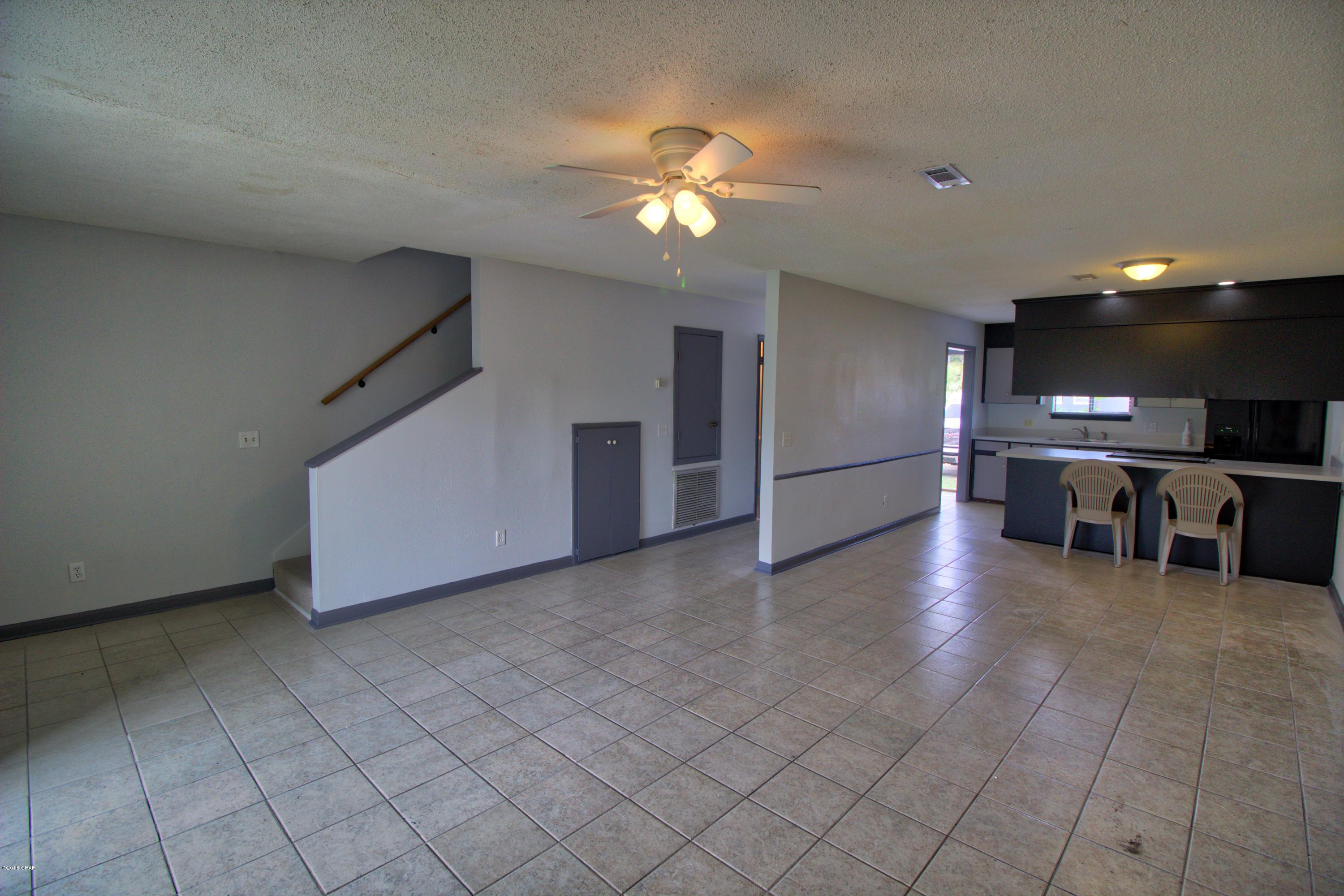 Holiday Beach Unit 8 - Residential Lease