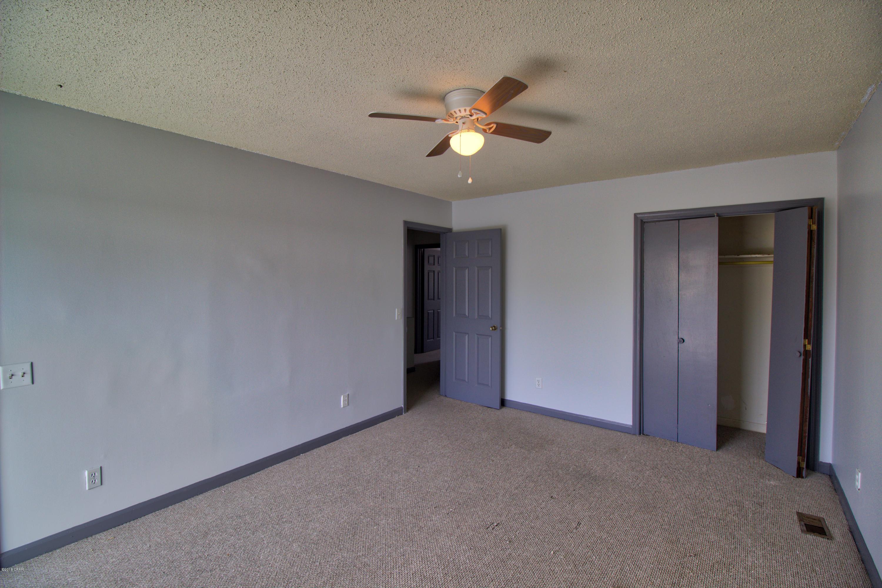 Holiday Beach Unit 8 - Residential Lease