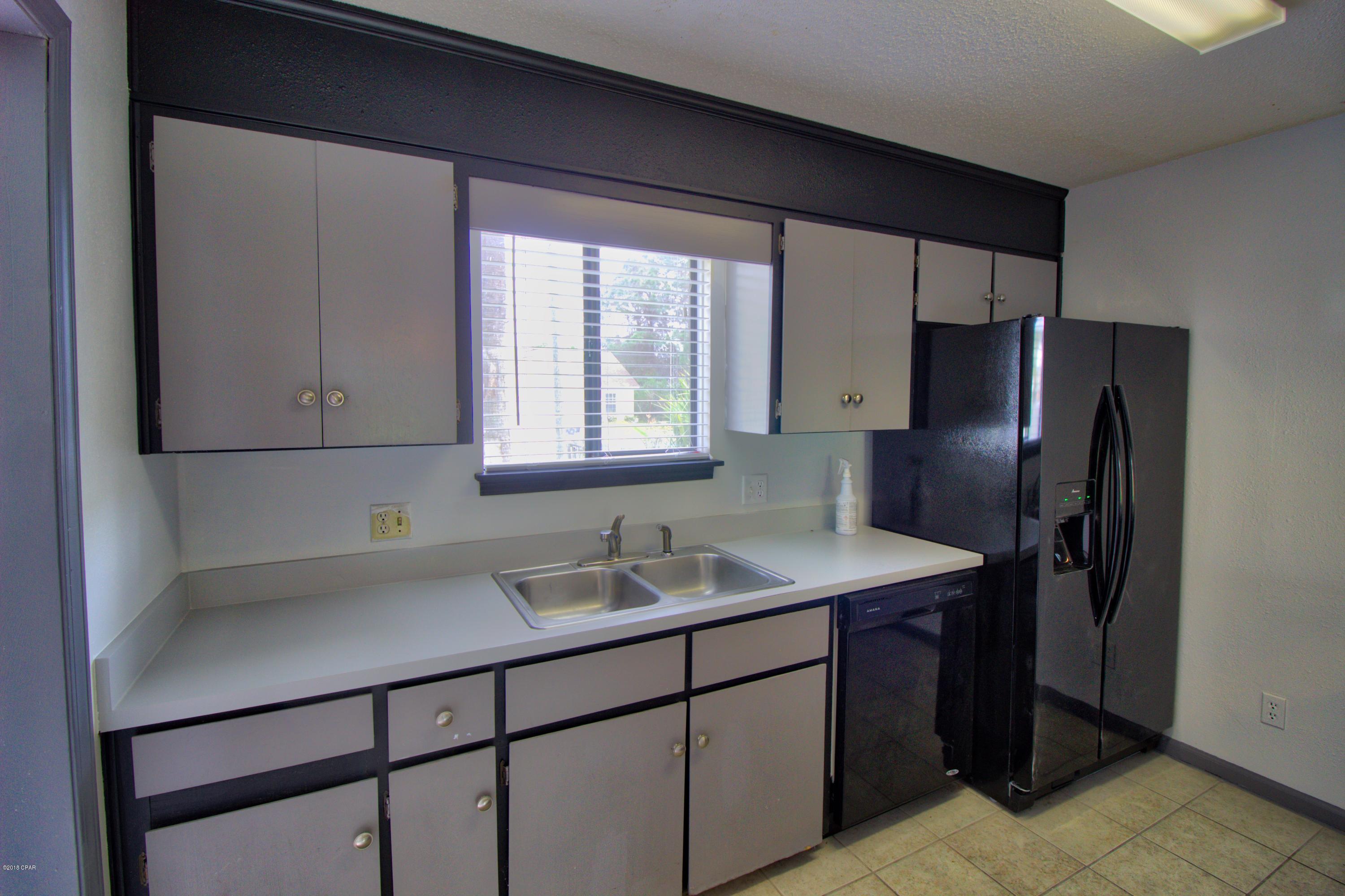 Holiday Beach Unit 8 - Residential Lease