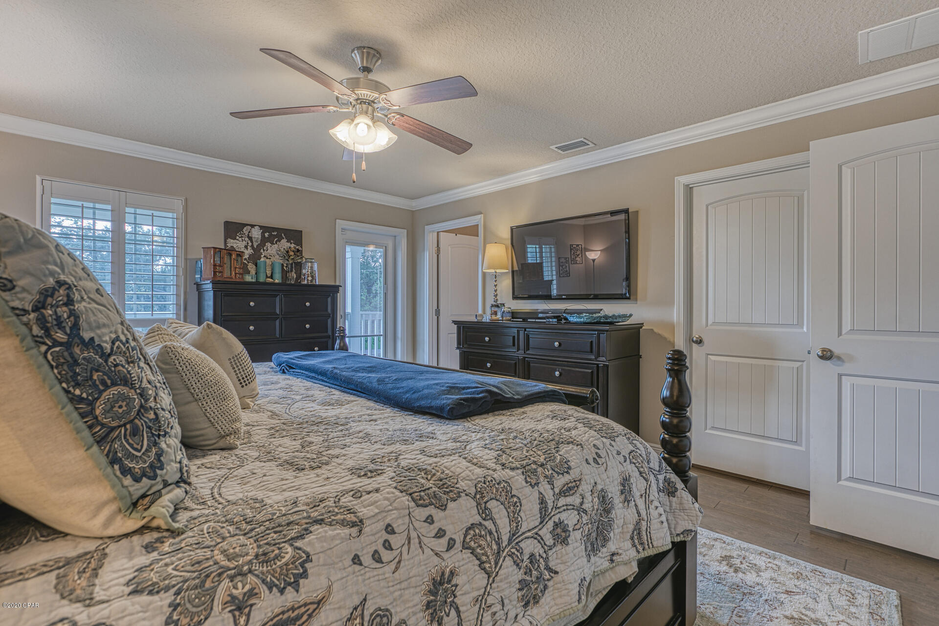 Magnolia Bay Club - Residential