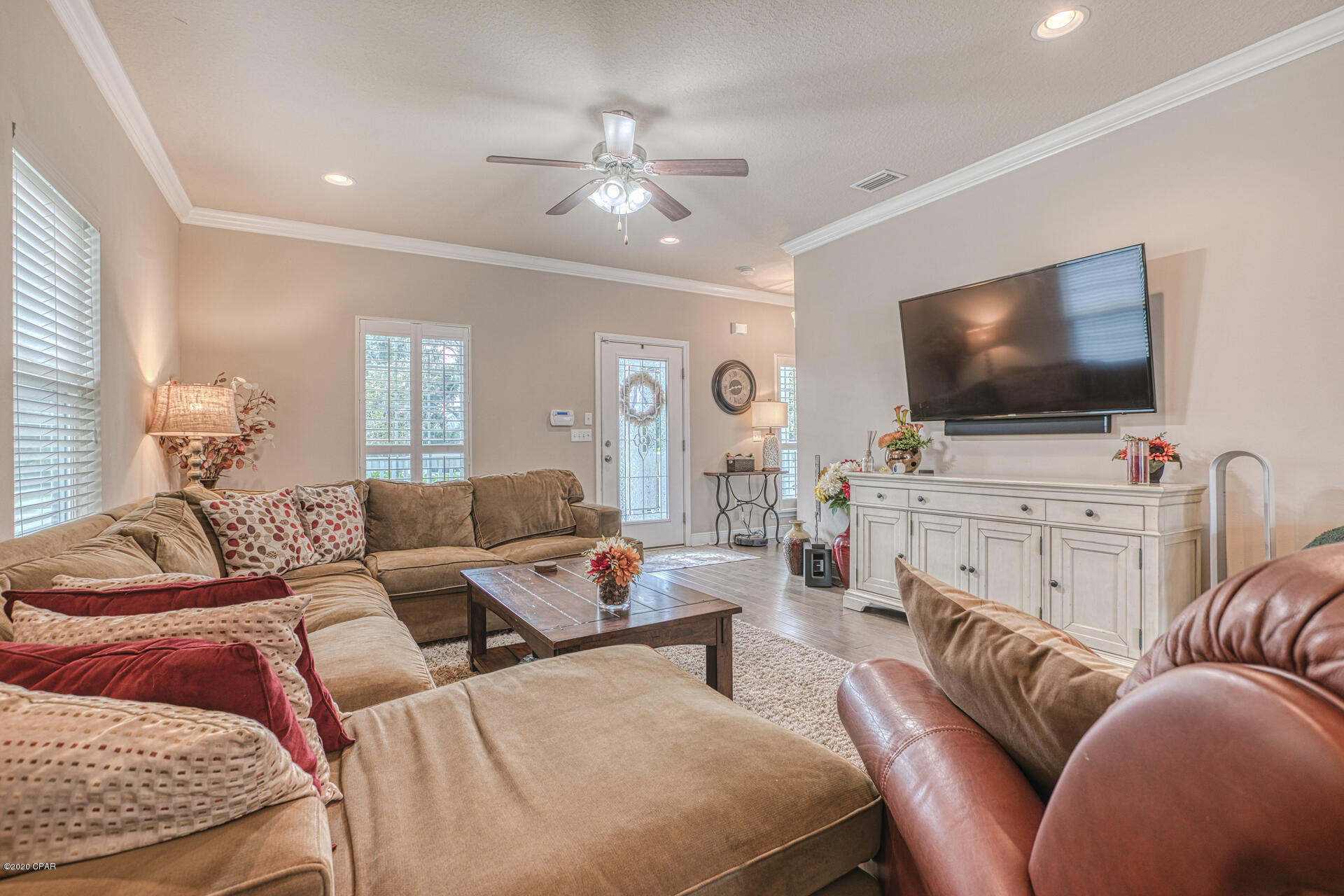 Magnolia Bay Club - Residential